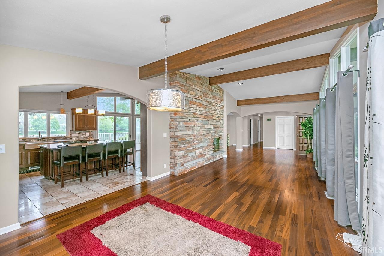 Photo 4 of 3016 S East Lake Drive