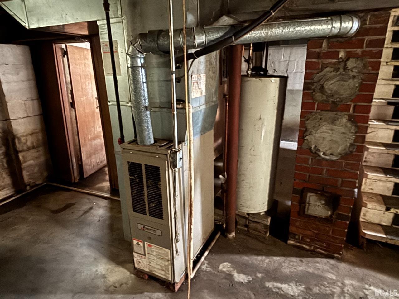 Homes for sale in New Castle, IN | 2410 Walnut St, New Castle, IN 47362 | MLS# 202518152