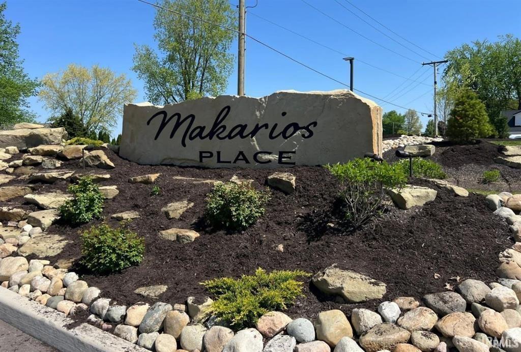 Photo 4 of 15354 Makarios Pass