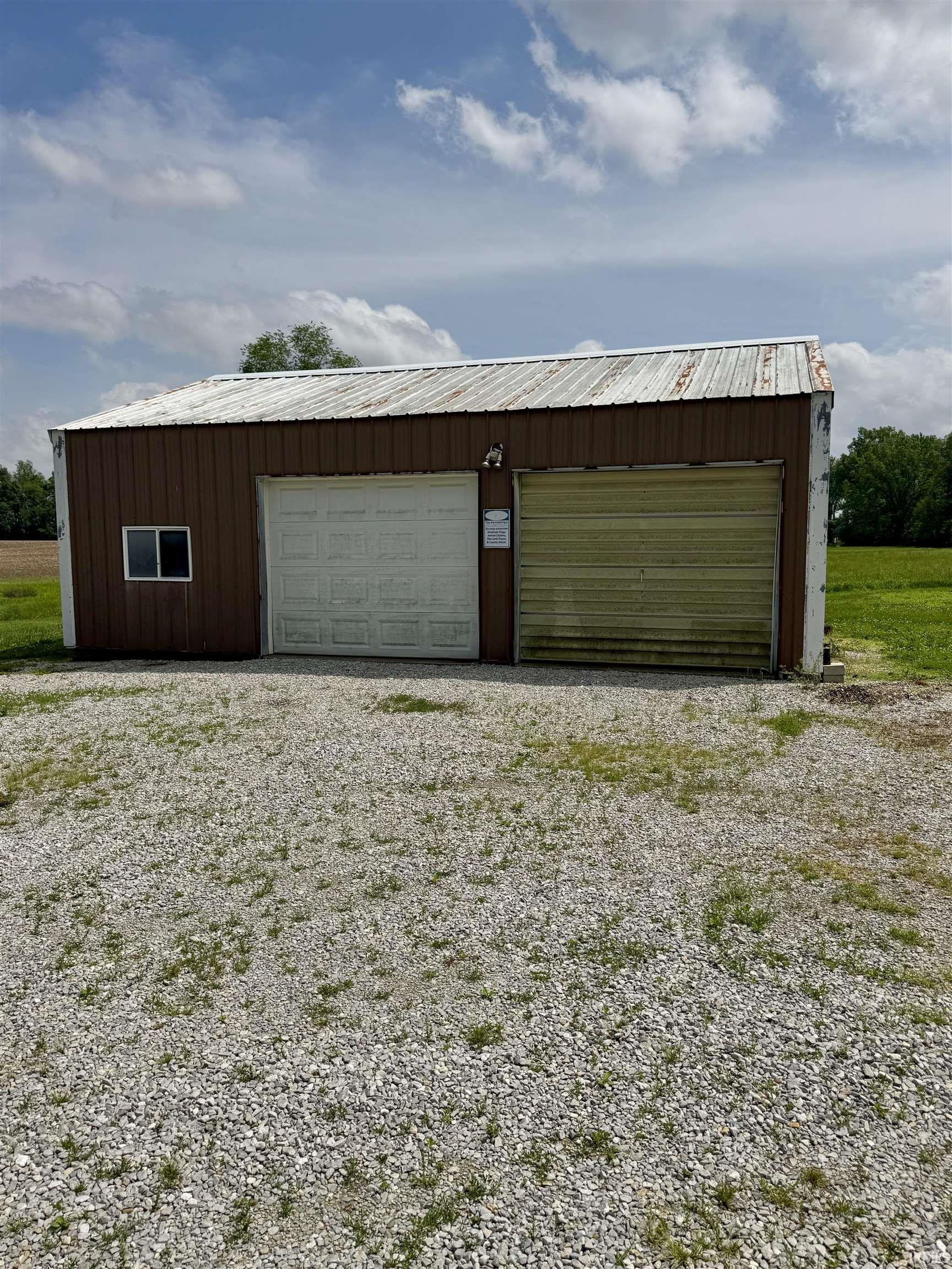 Homes for sale in Rockport, IN | 485 E 250 N Rd, Rockport, IN 47635 | MLS# 202518347