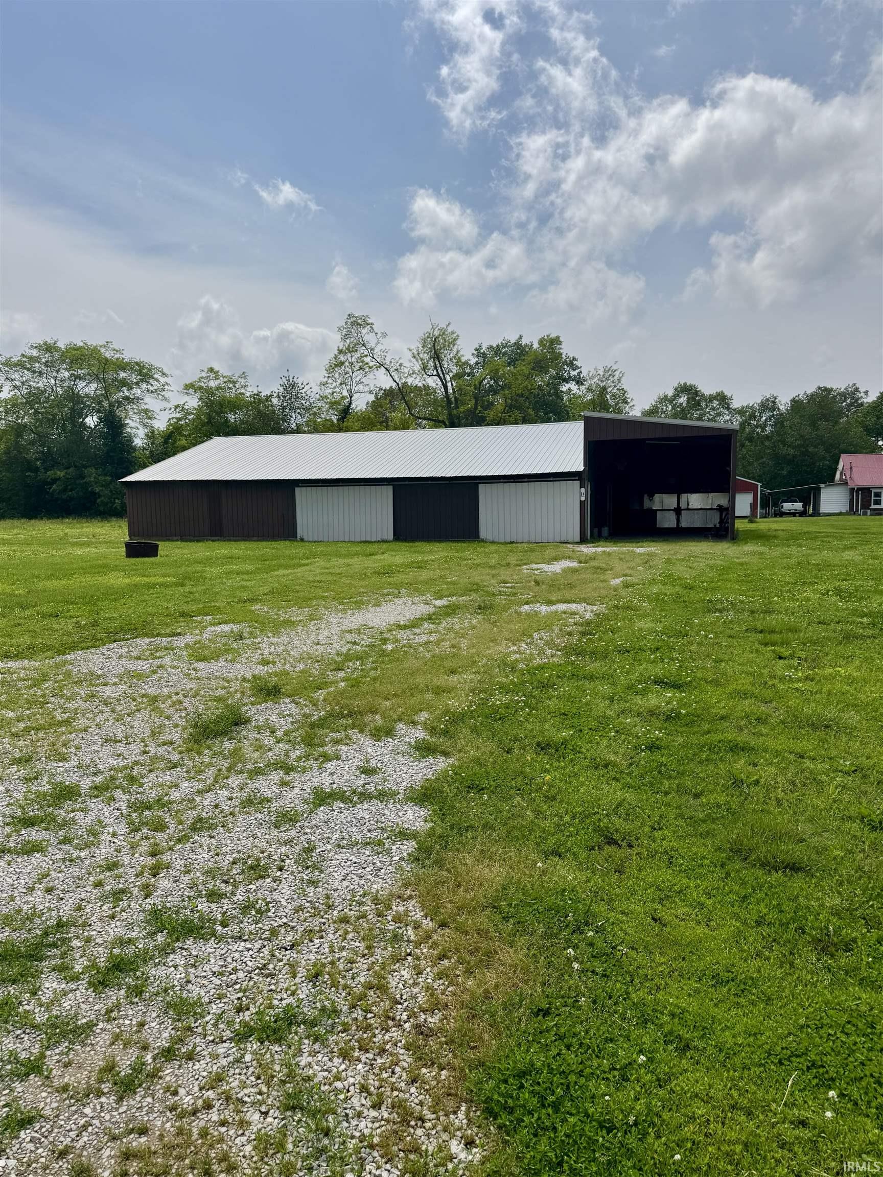 Homes for sale in Rockport, IN | 485 E 250 N Rd, Rockport, IN 47635 | MLS# 202518347