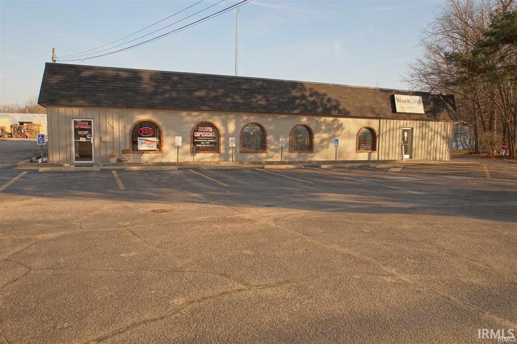 Photo 18 of 719 S Buffalo Street