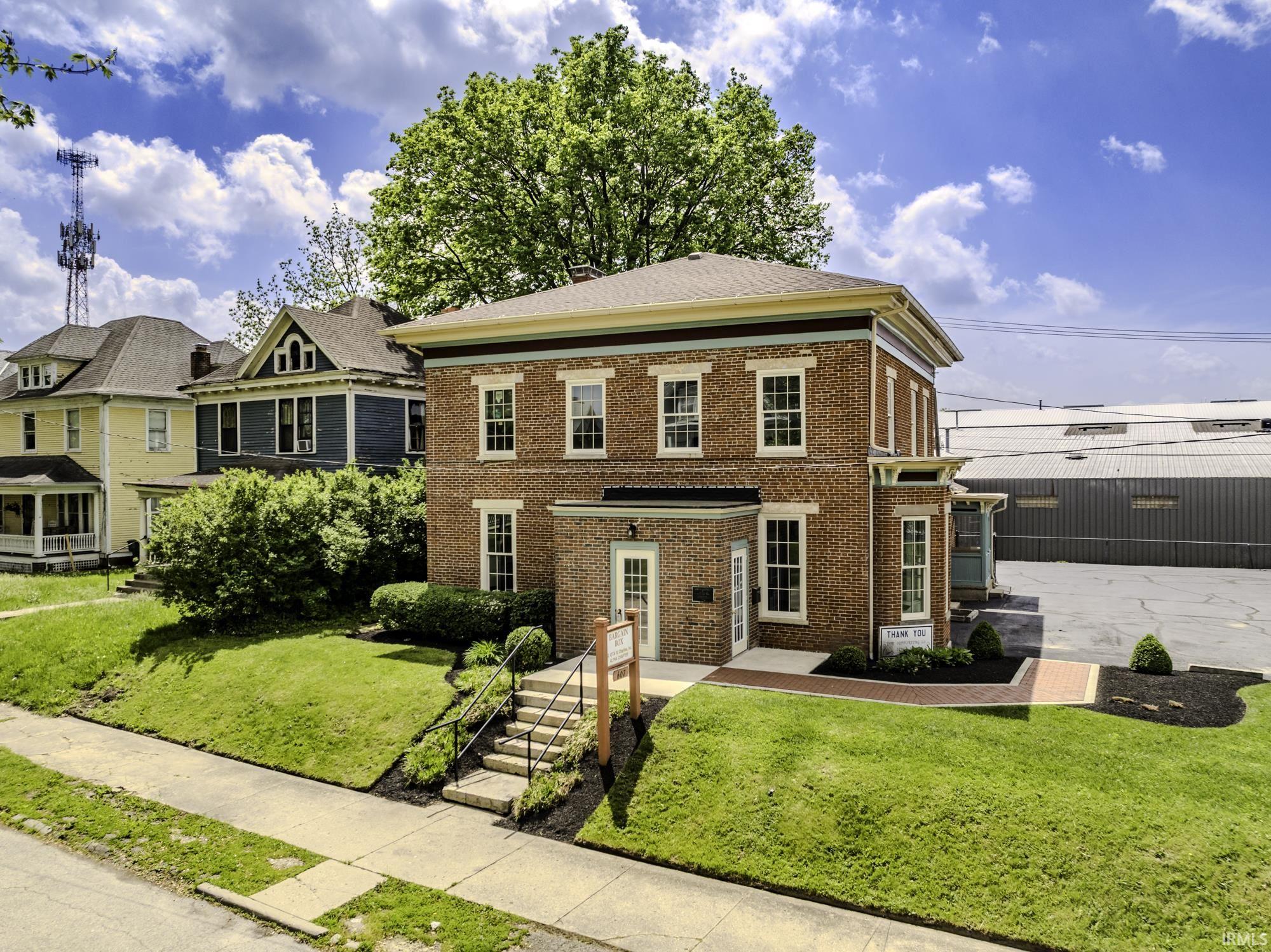 Homes for sale in Muncie, IN | 607 E Charles St, Muncie, IN 47305 | MLS# 202518551