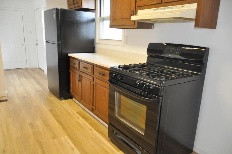 Photo 10 of 3333 Eastwood Drive