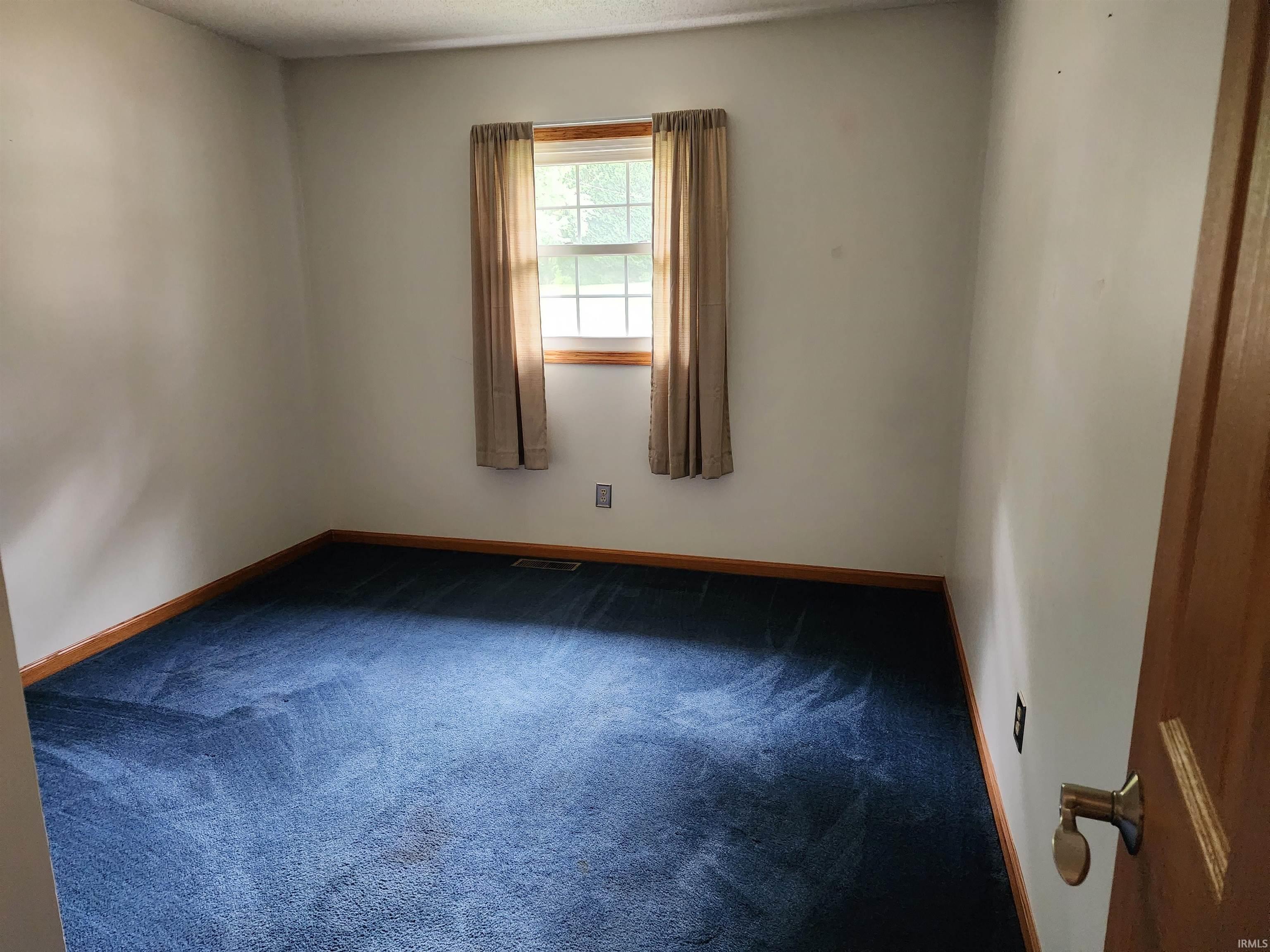 Photo 14 of 205 Holly Lane