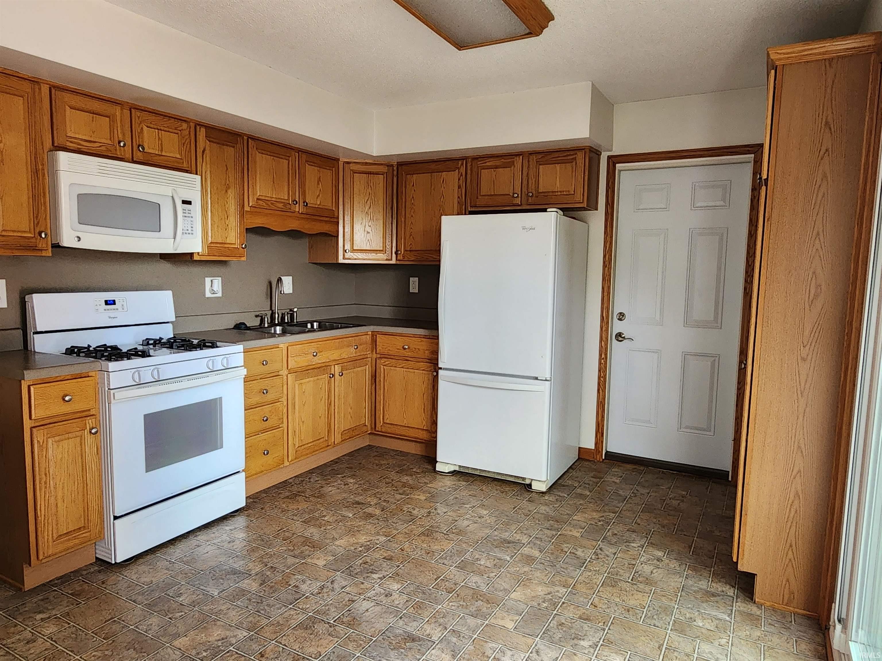 Photo 8 of 205 Holly Lane