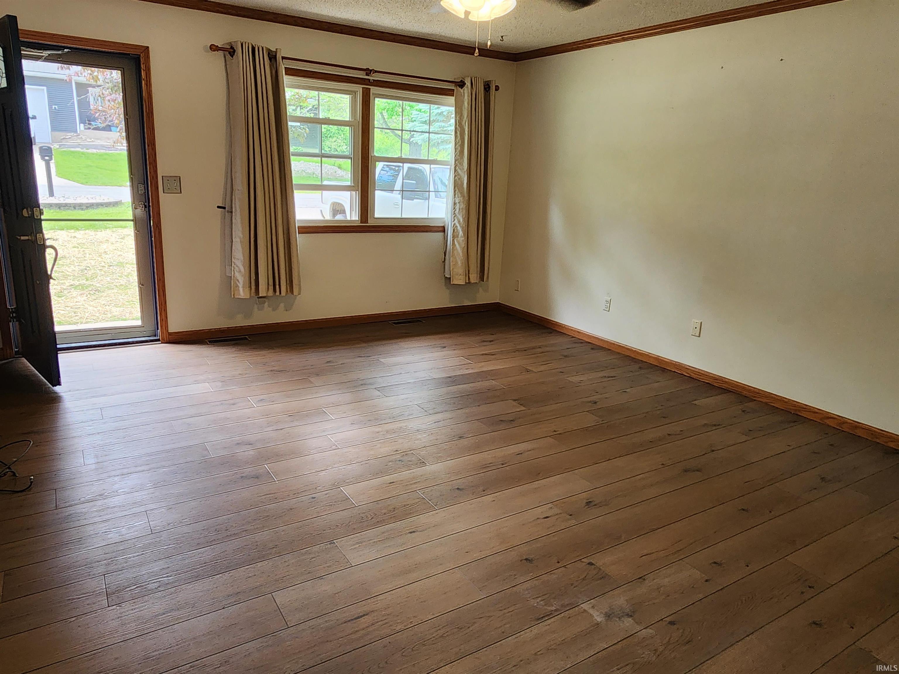 Photo 9 of 205 Holly Lane