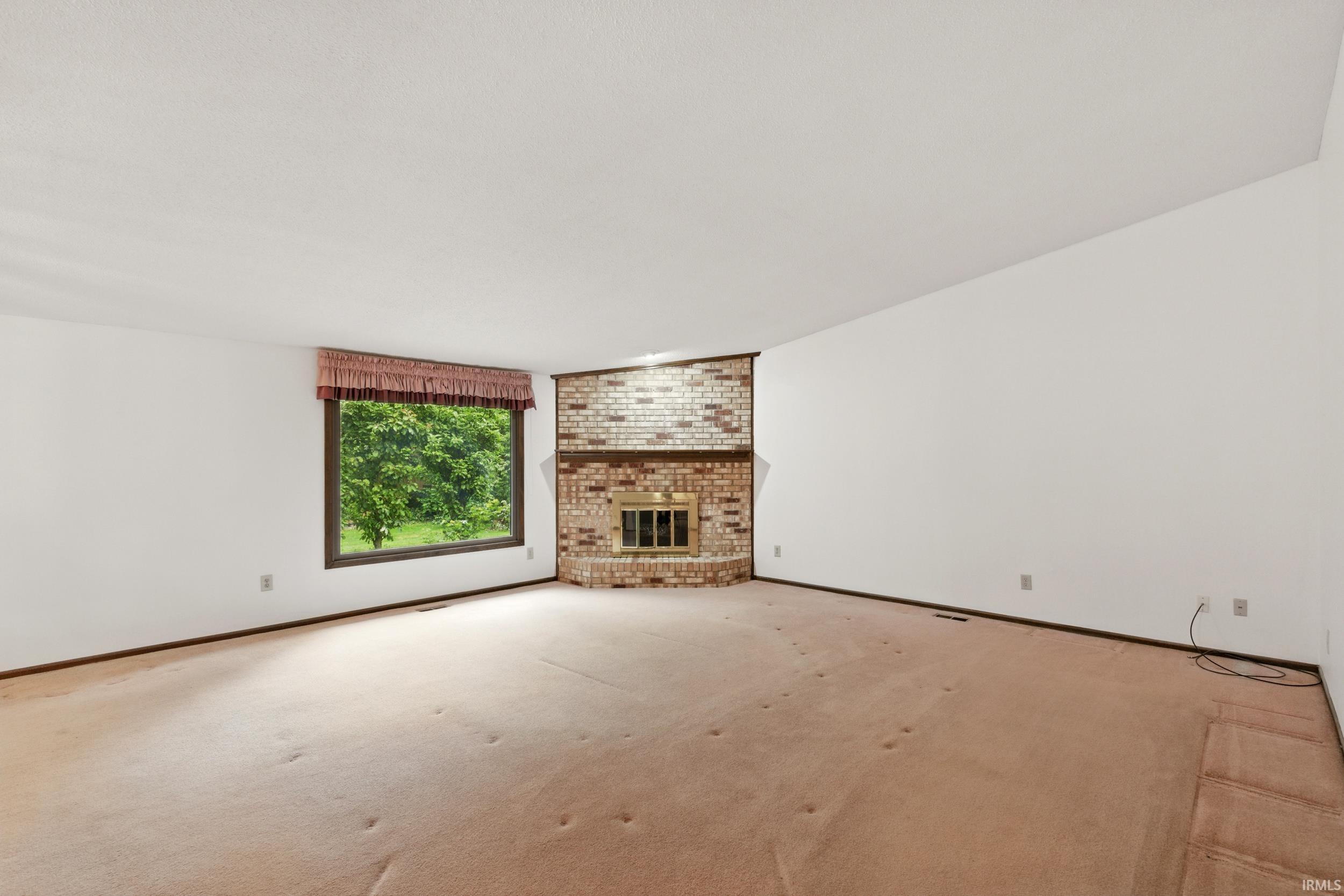 Photo 3 of 1806 Duprey Drive
