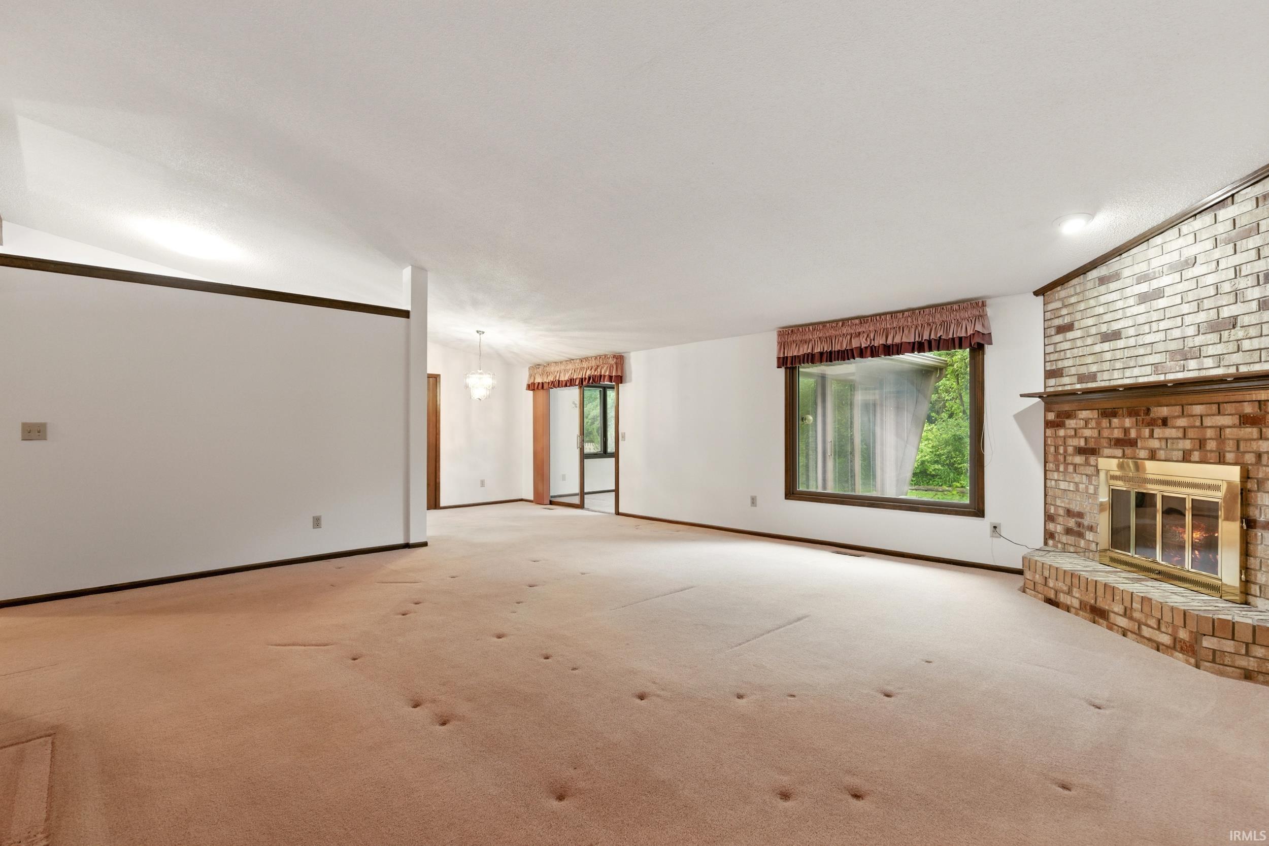 Photo 4 of 1806 Duprey Drive