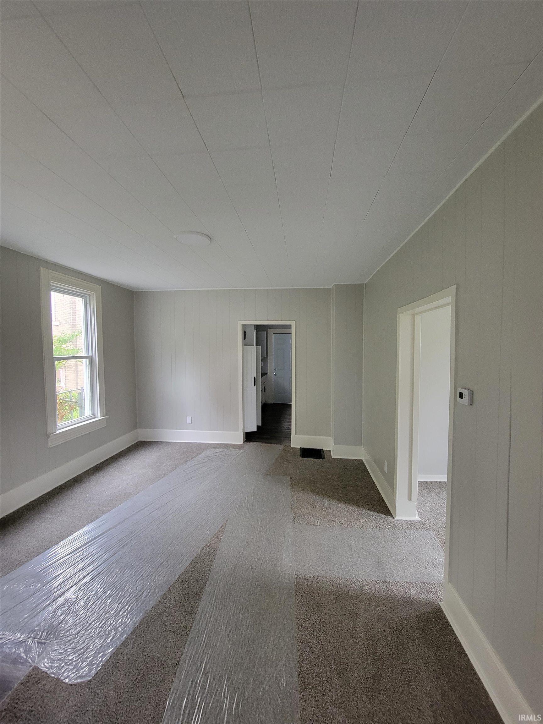 Photo 8 of 826 E Jefferson Boulevard