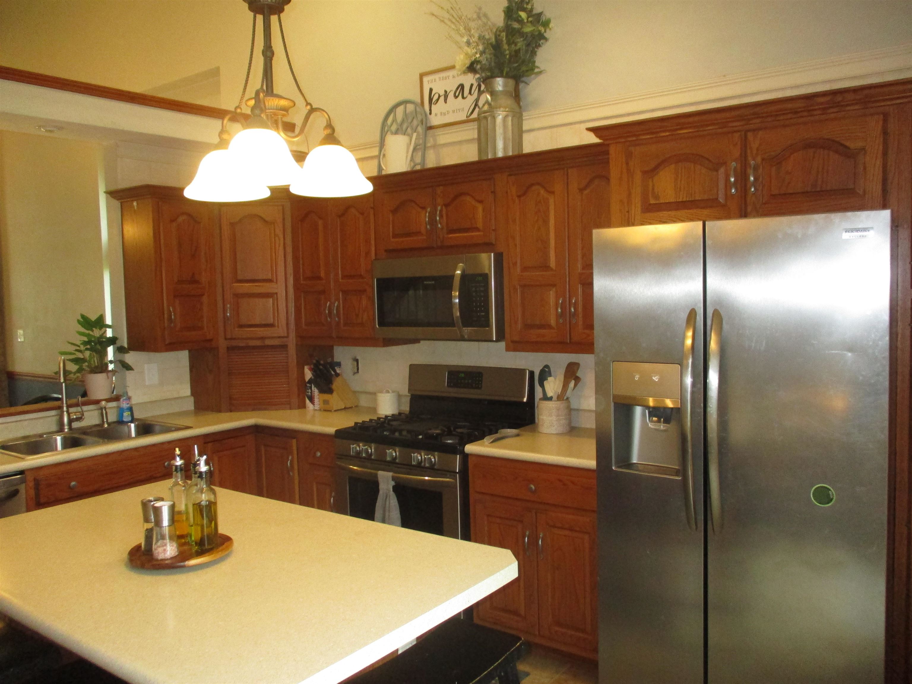 Photo 8 of 22715 Fair Oaks Court