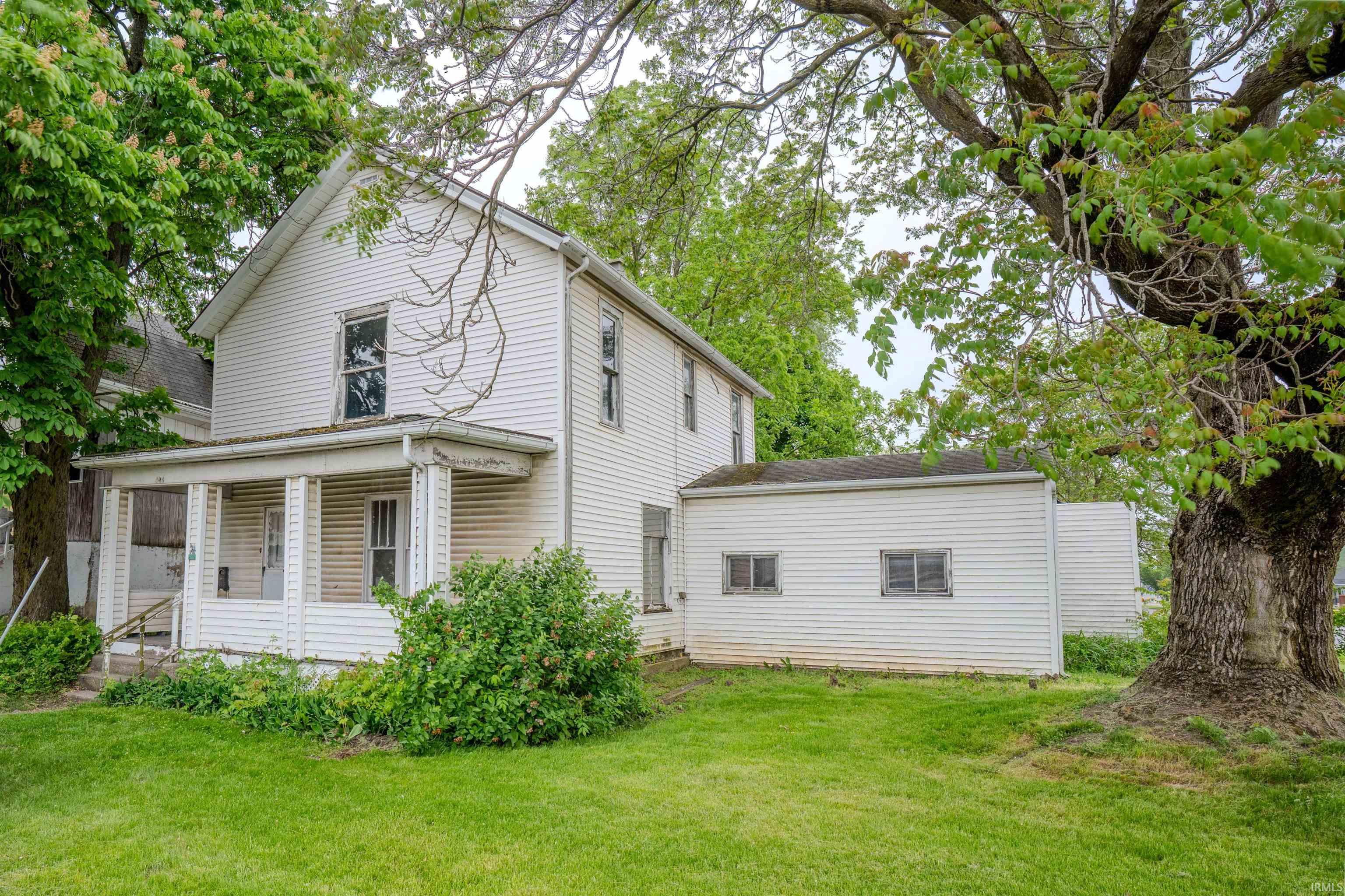 Photo 1 of 104 S Cowen Street