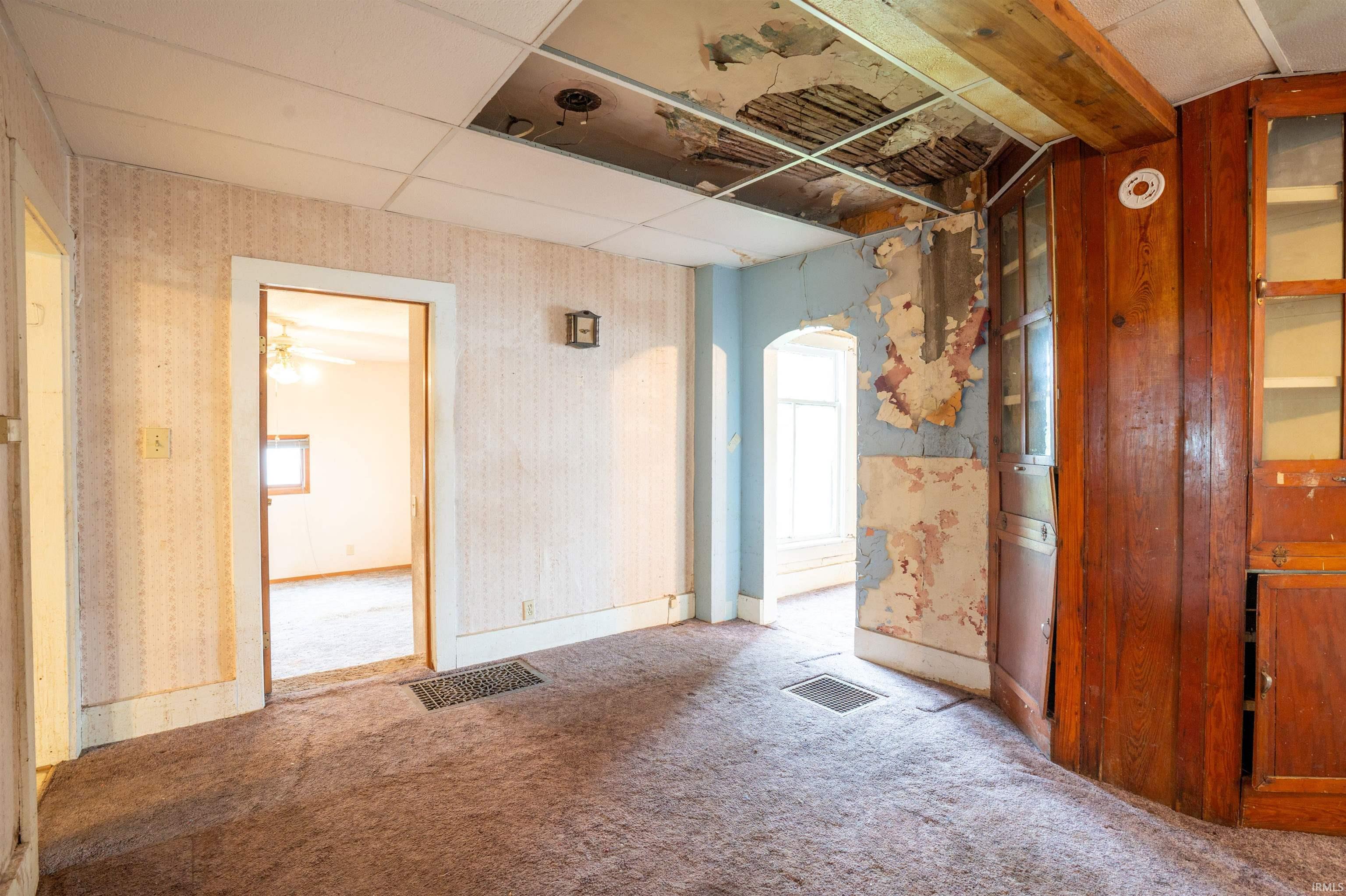 Photo 13 of 104 S Cowen Street
