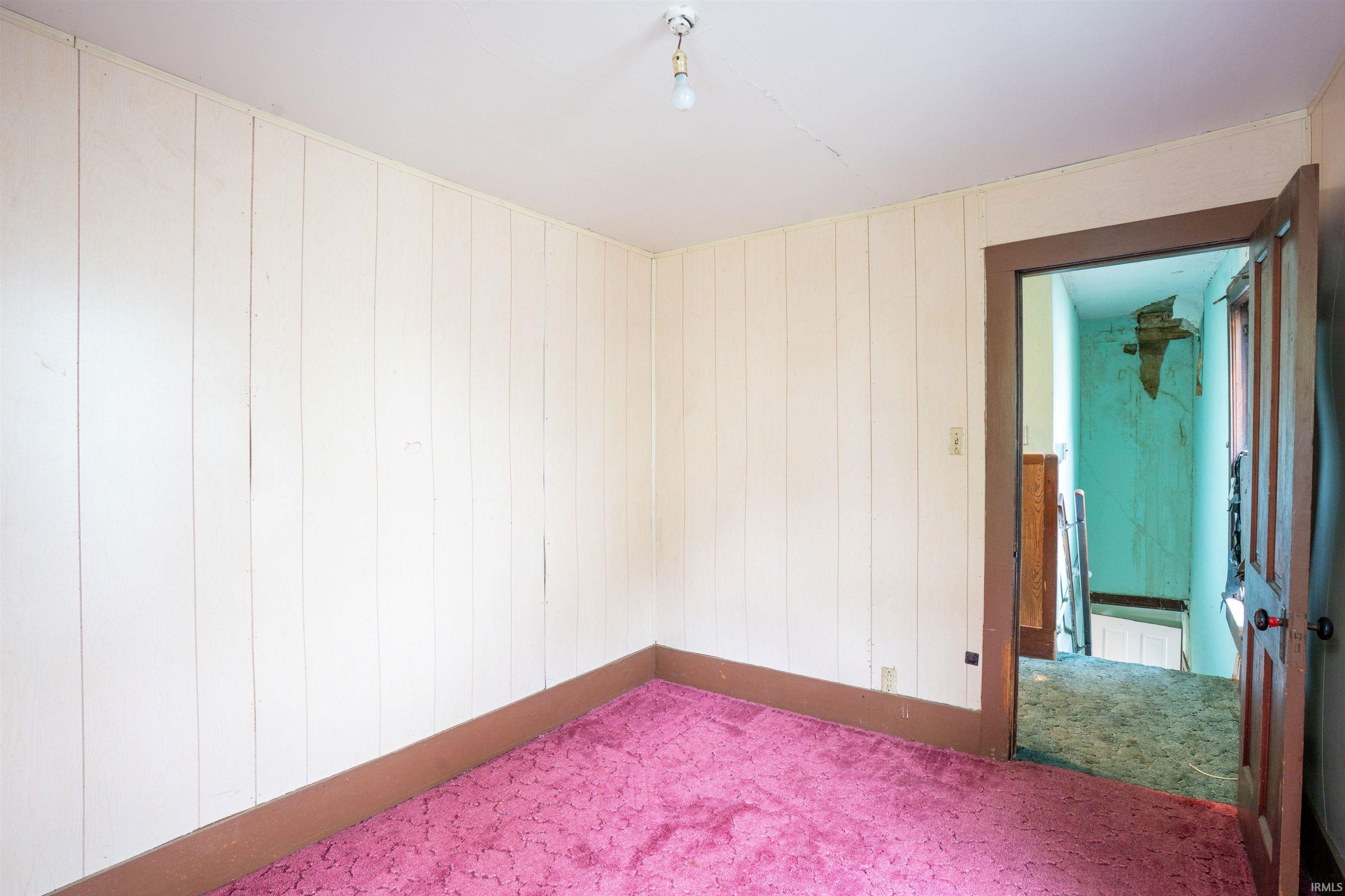 Photo 17 of 104 S Cowen Street