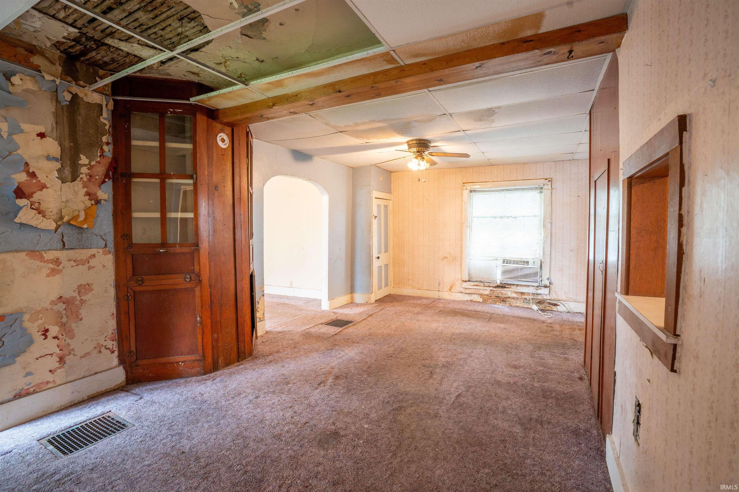 Photo 7 of 104 S Cowen Street