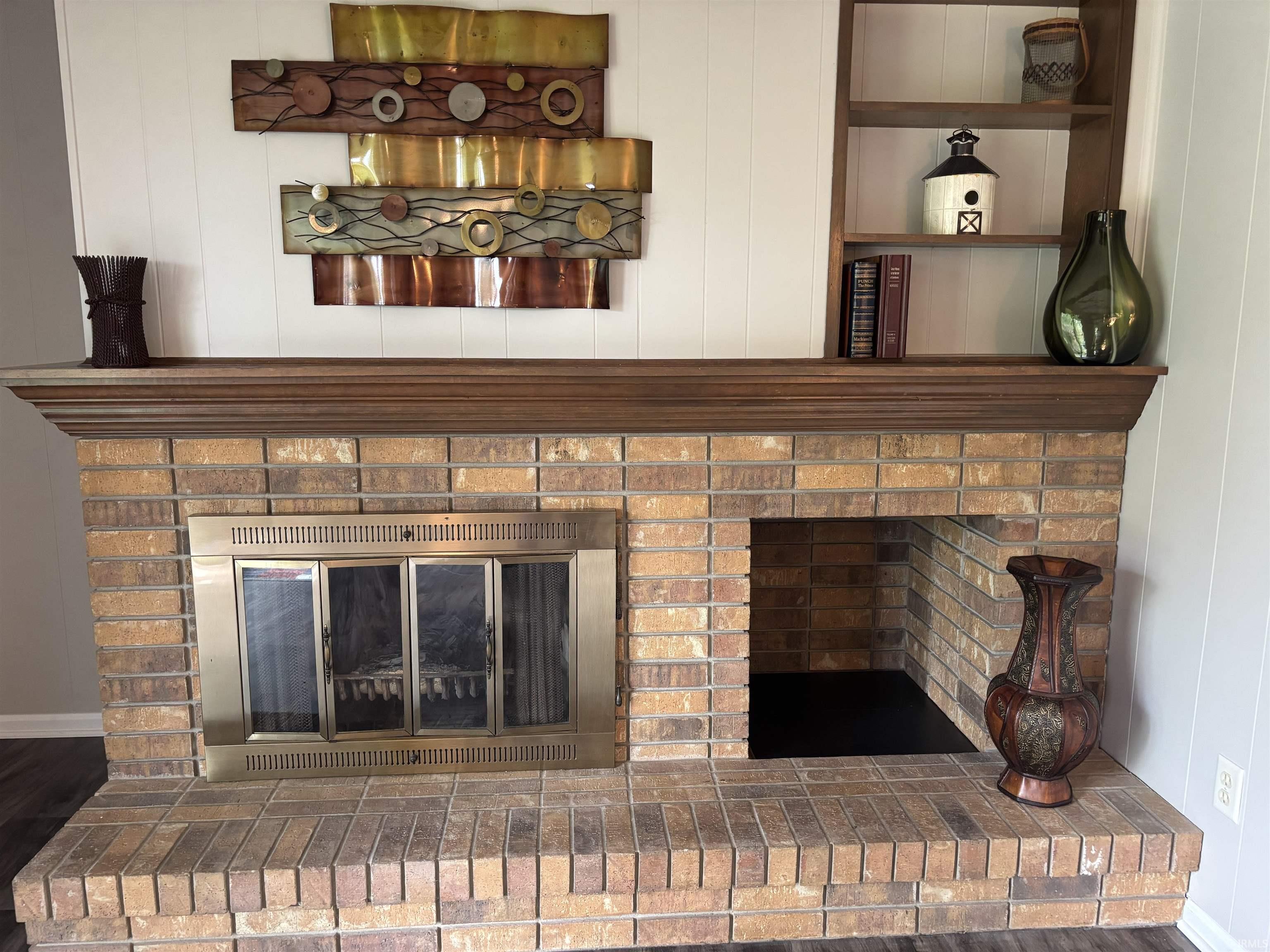 Photo 3 of 3935 WILLSHIRE Court