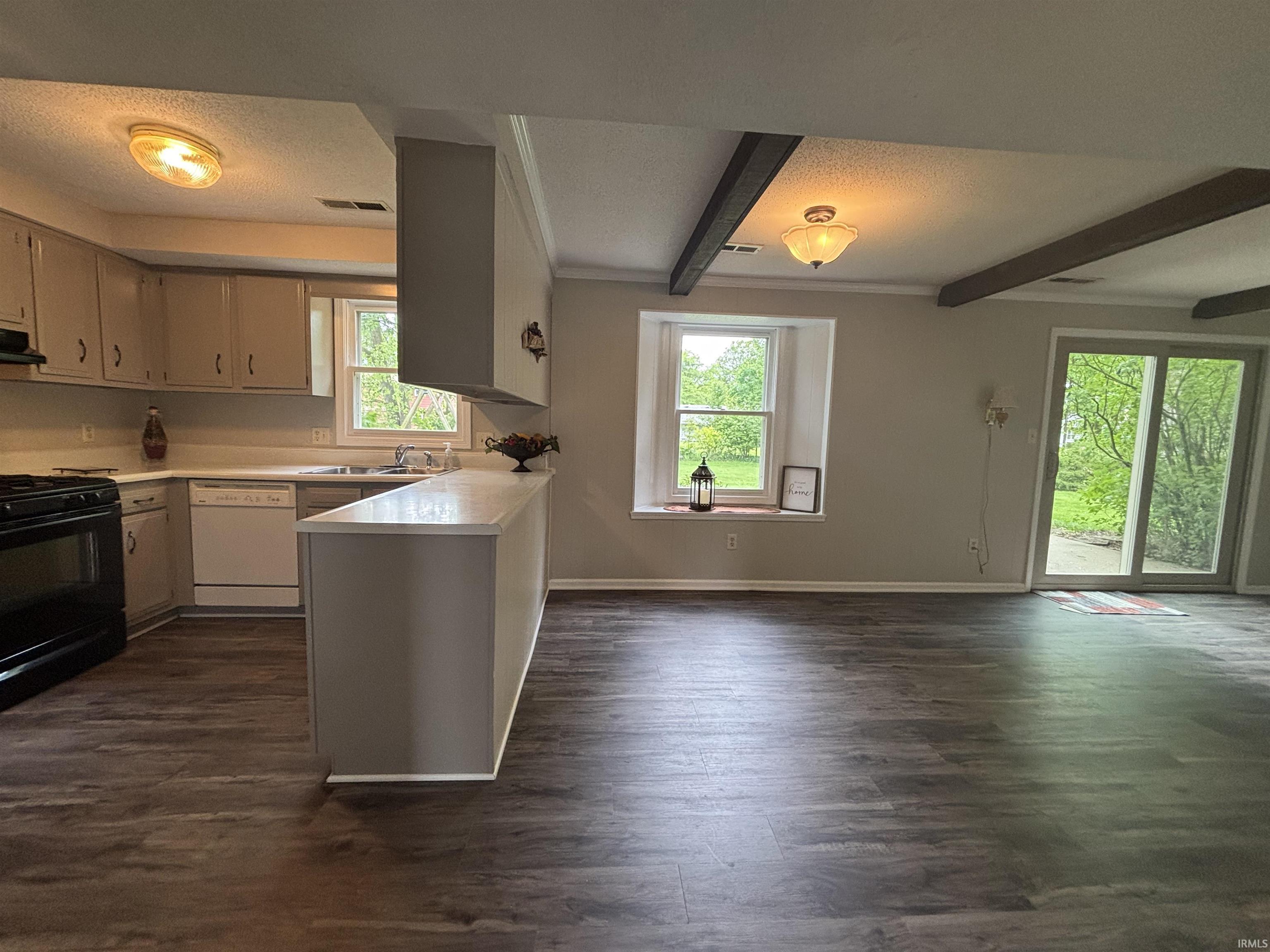 Photo 7 of 3935 WILLSHIRE Court