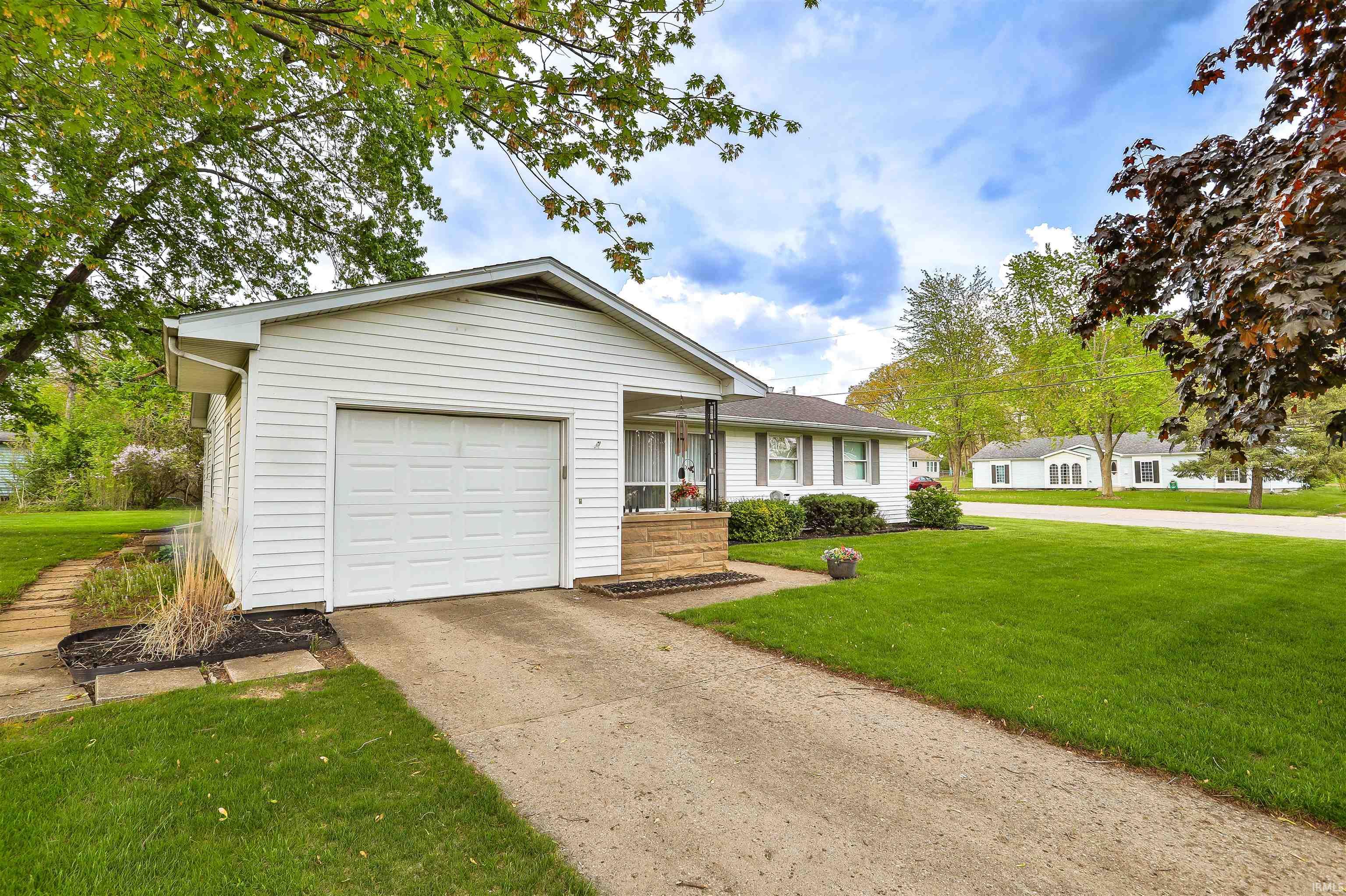 Photo 15 of 1402 Tanager Dr.