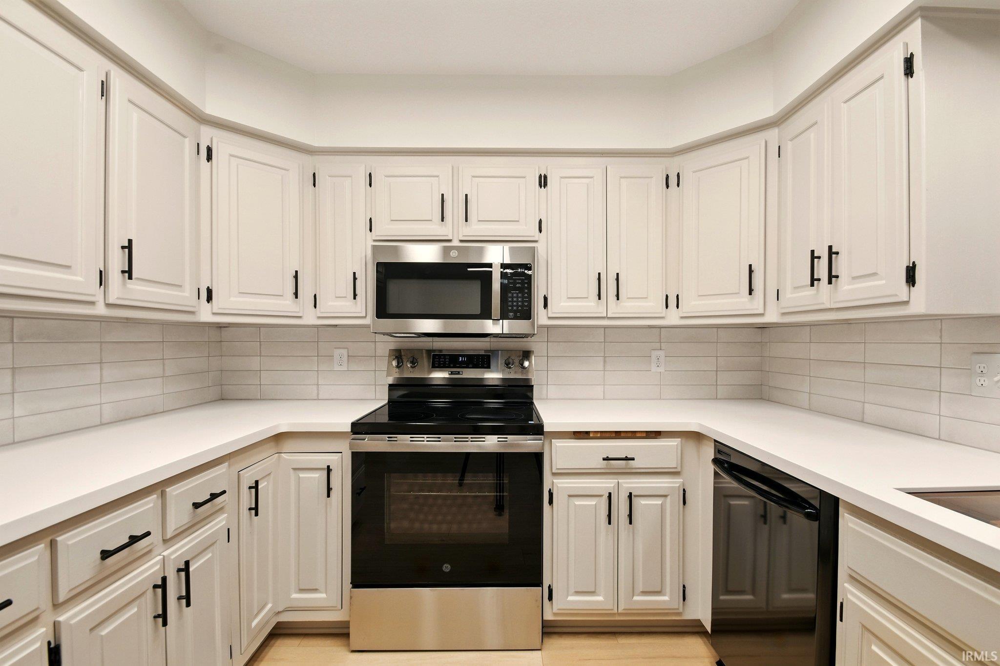Photo 11 of 4605 Merriam Park Drive