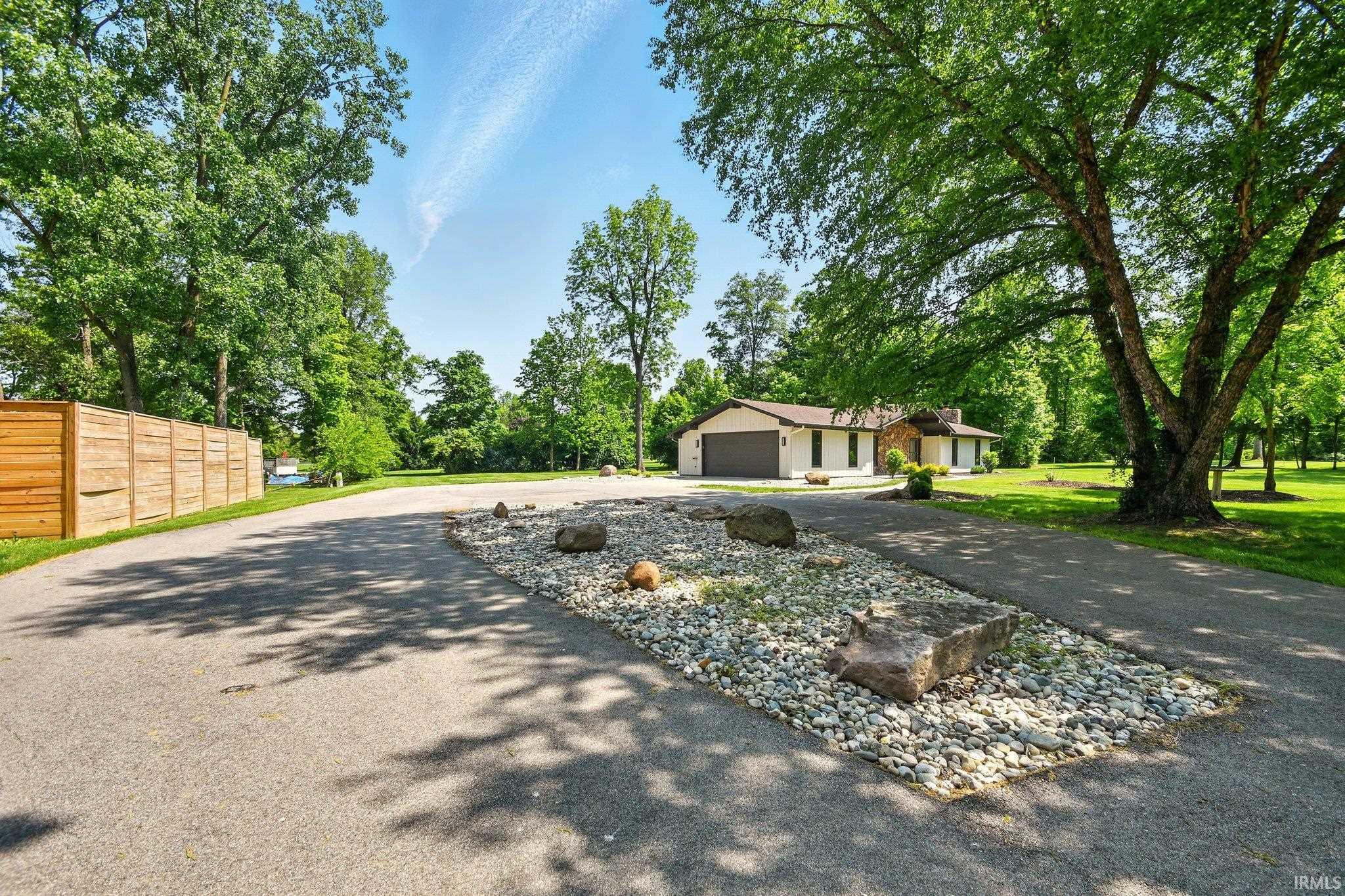 Photo 9 of 4605 Merriam Park Drive