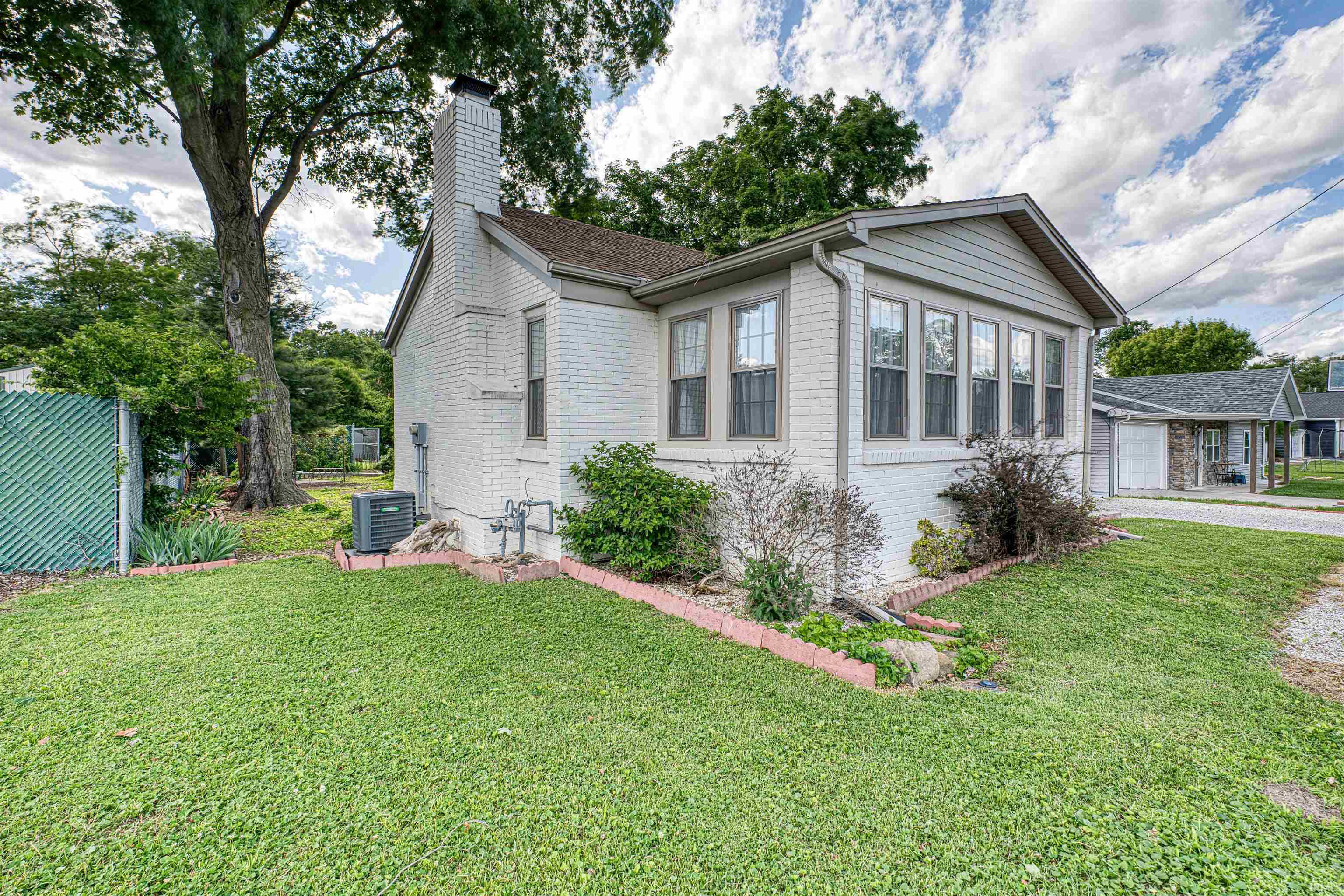 Homes for sale in Newburgh, IN | 508 Polk St, Newburgh, IN 47630 | MLS# 202519208