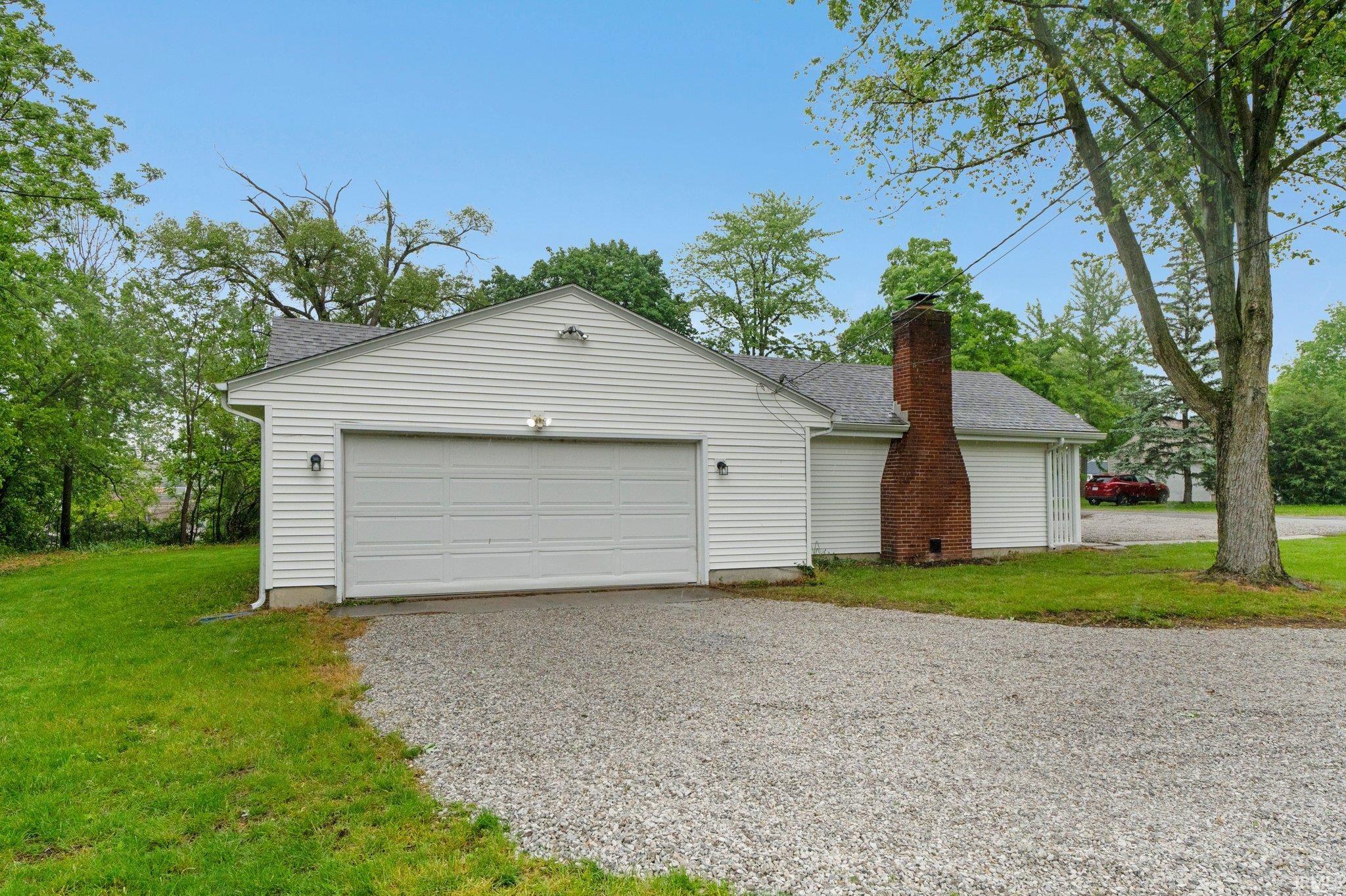 Homes for sale in Fort Wayne, IN | 2802 Bellaire Dr, Fort Wayne, IN 46804 | MLS# 202519263