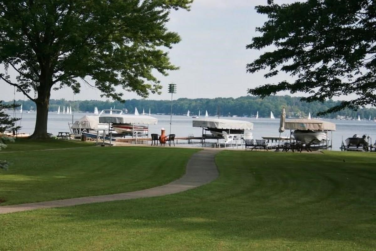 Photo 4 of 200 Lane 201 Lake George