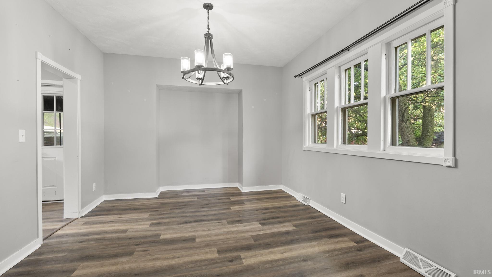 Photo 8 of 524 Byron Street
