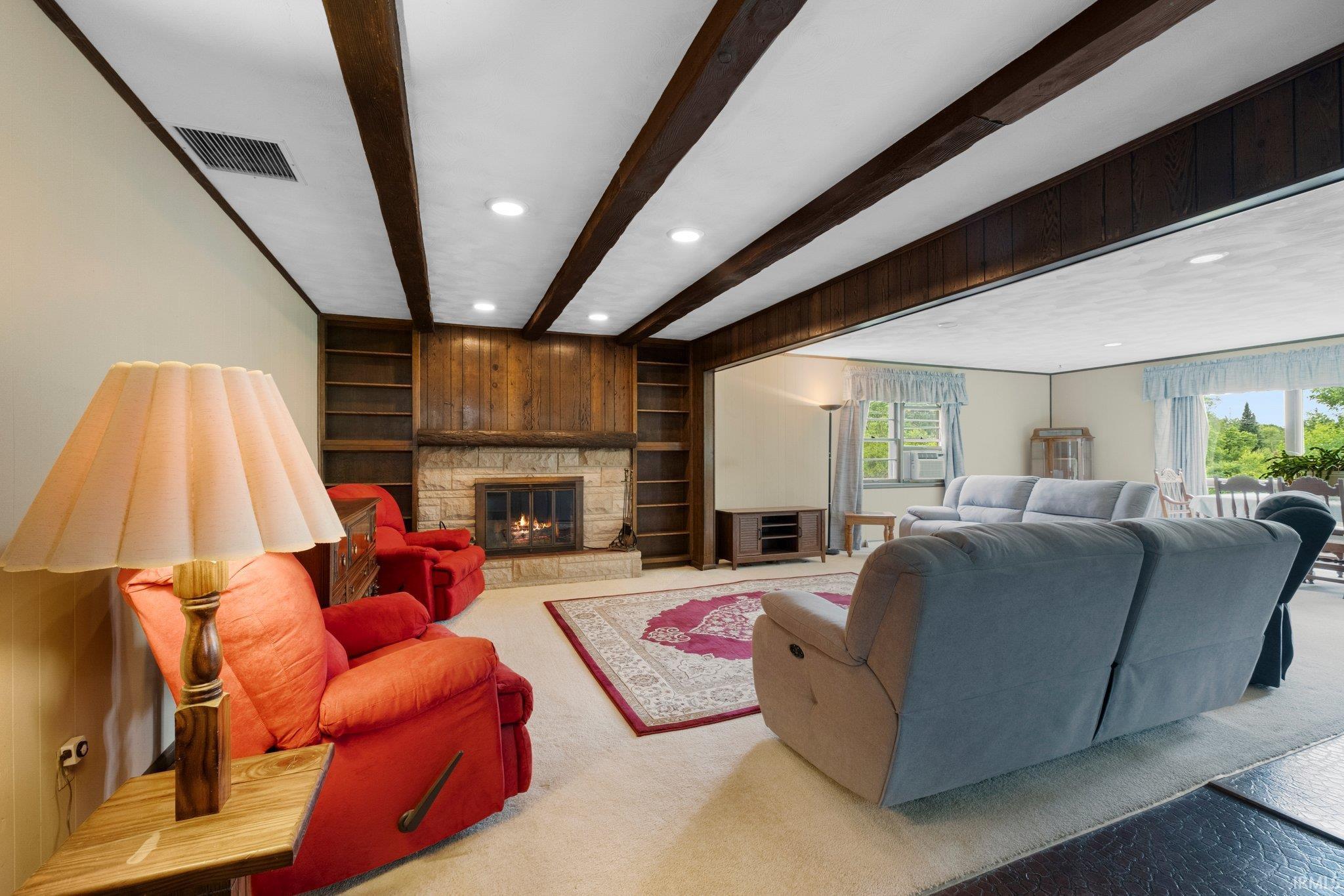 Photo 14 of 213 S Clark Street
