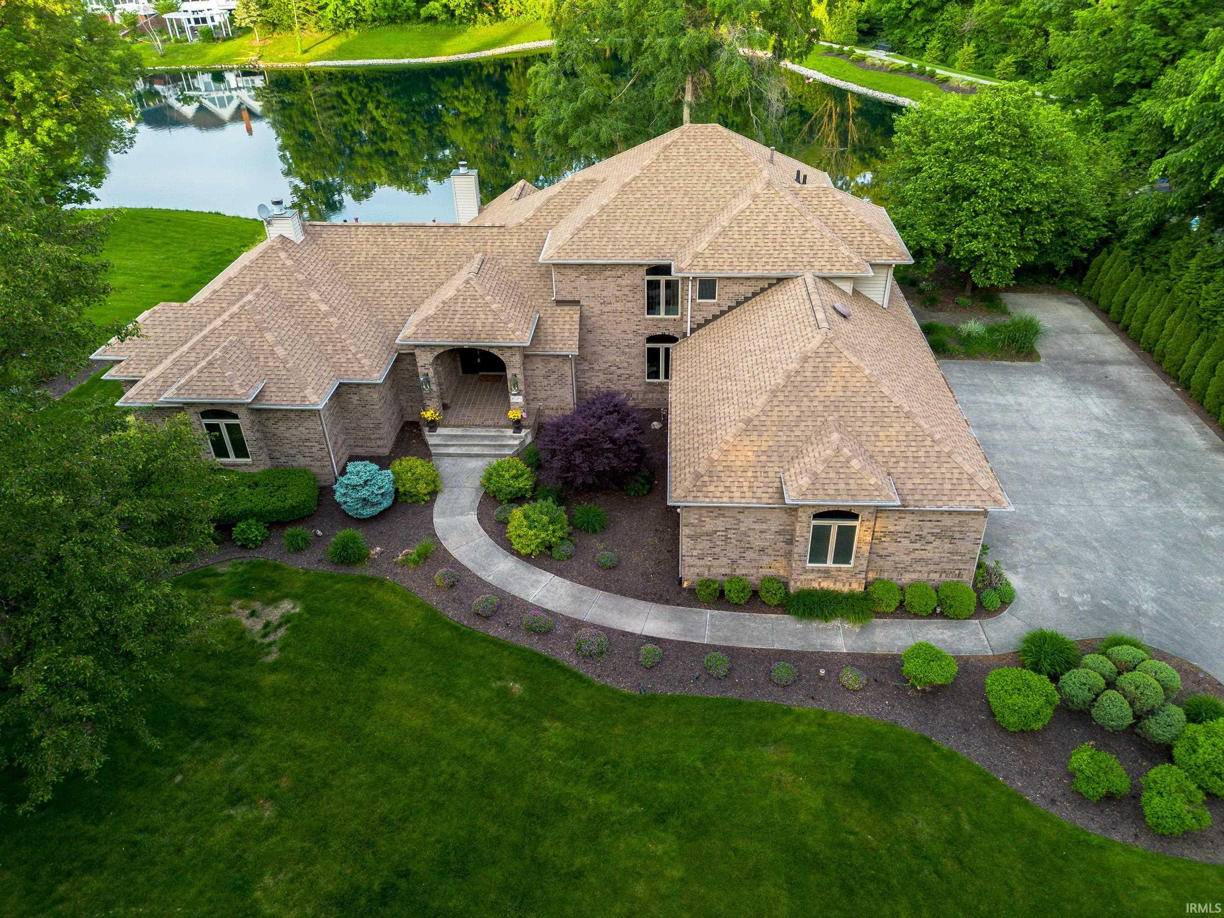 Homes for sale in Fort Wayne, IN | 2525 Ladue Cvs, Fort Wayne, IN 46804 | MLS# 202519389