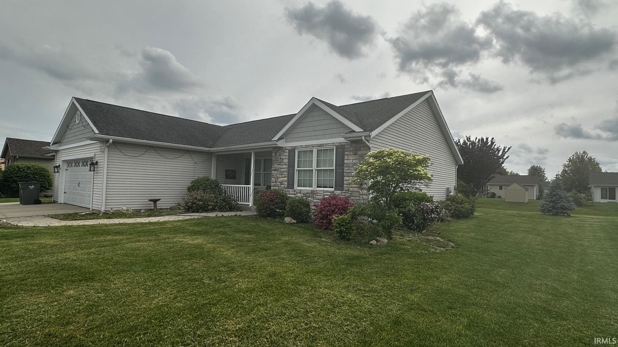 Photo 4 of 1237 Northstone Road