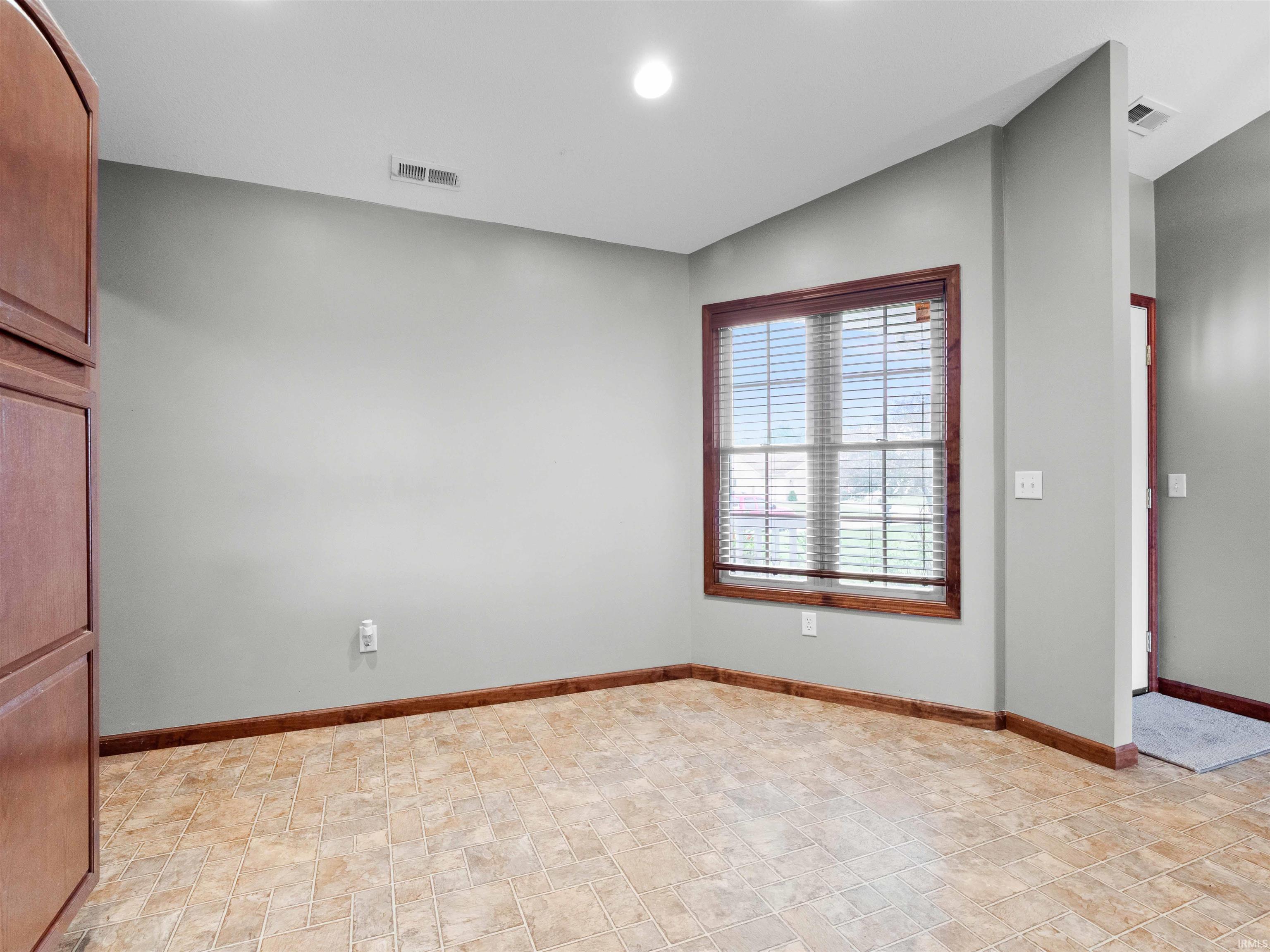 Photo 11 of 1313 Katherine Street
