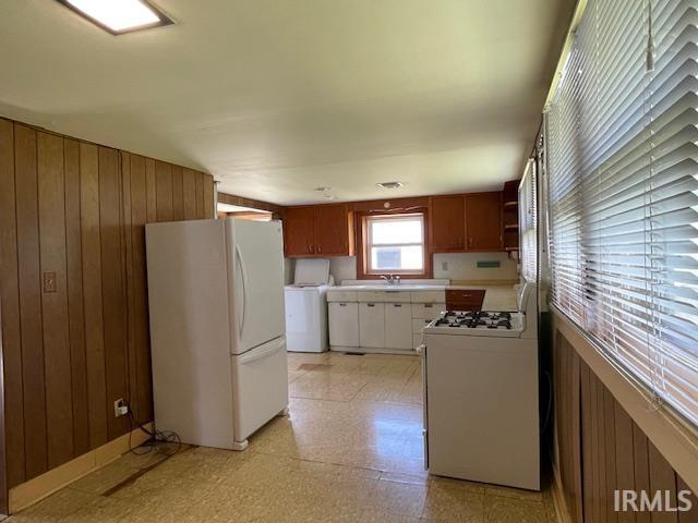 Photo 6 of 1242 Edwin Street