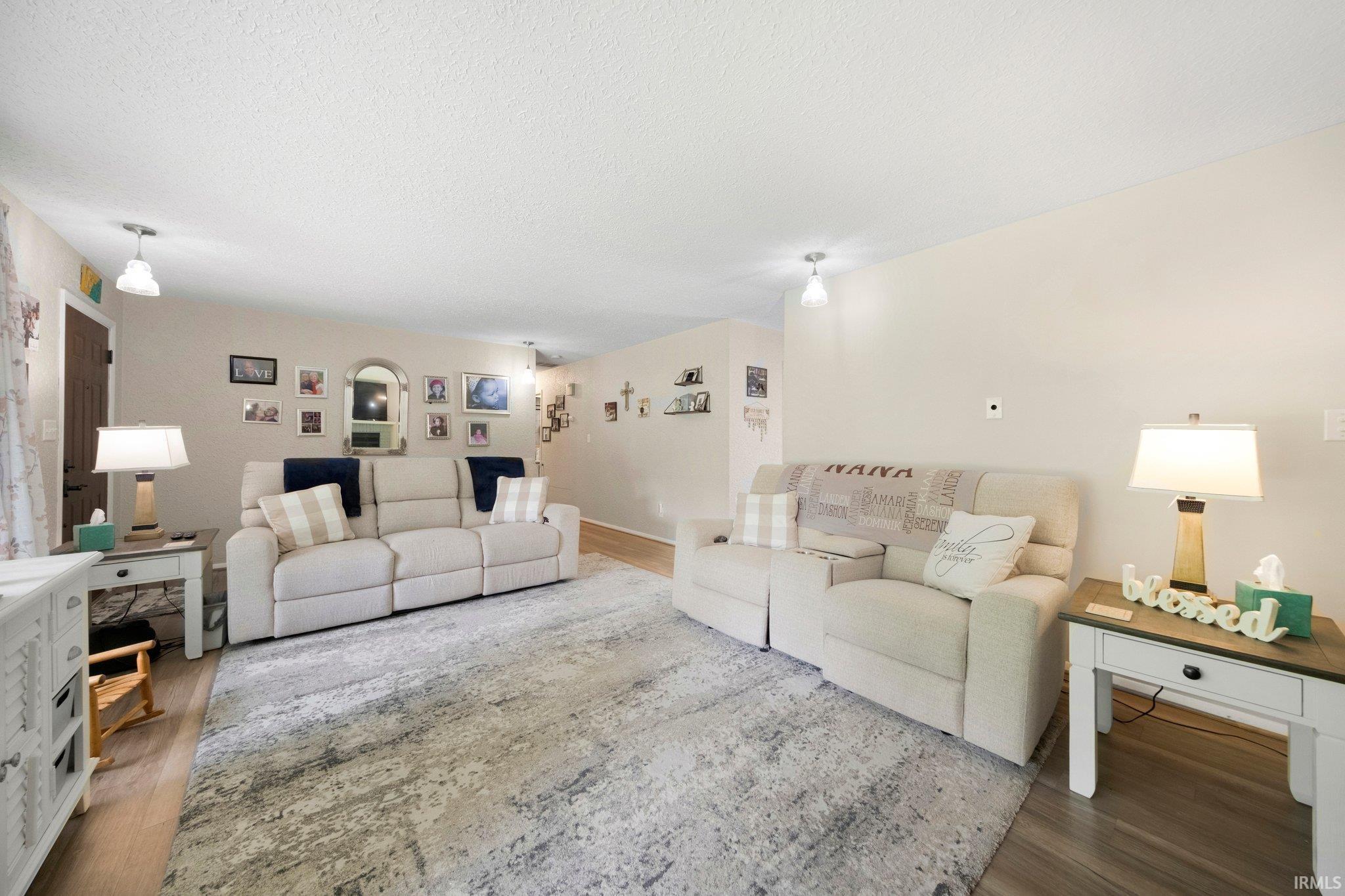 Photo 7 of 2923 Inwood Drive