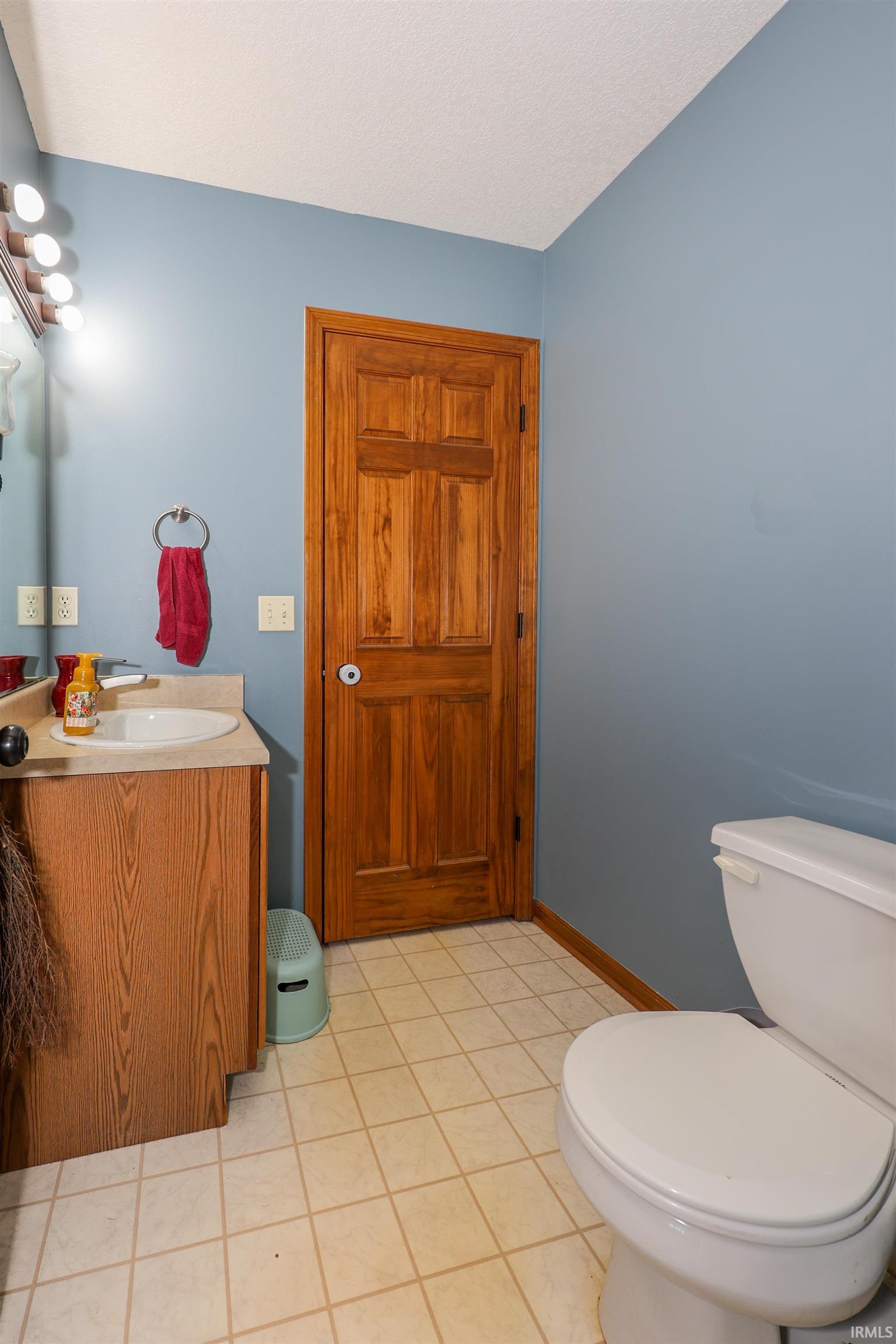 Photo 4 of 8321 Sterling Way Court