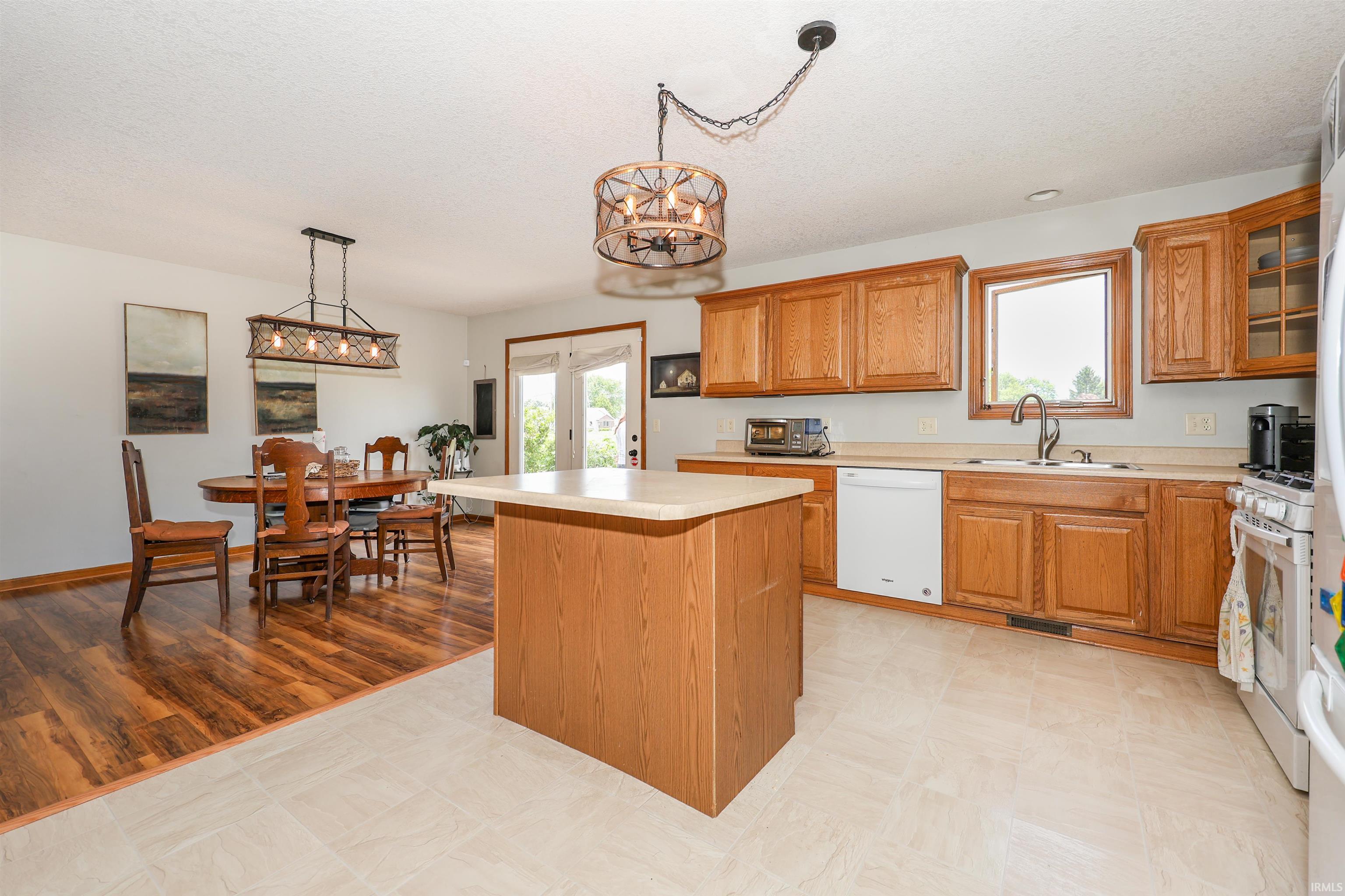 Photo 9 of 8321 Sterling Way Court