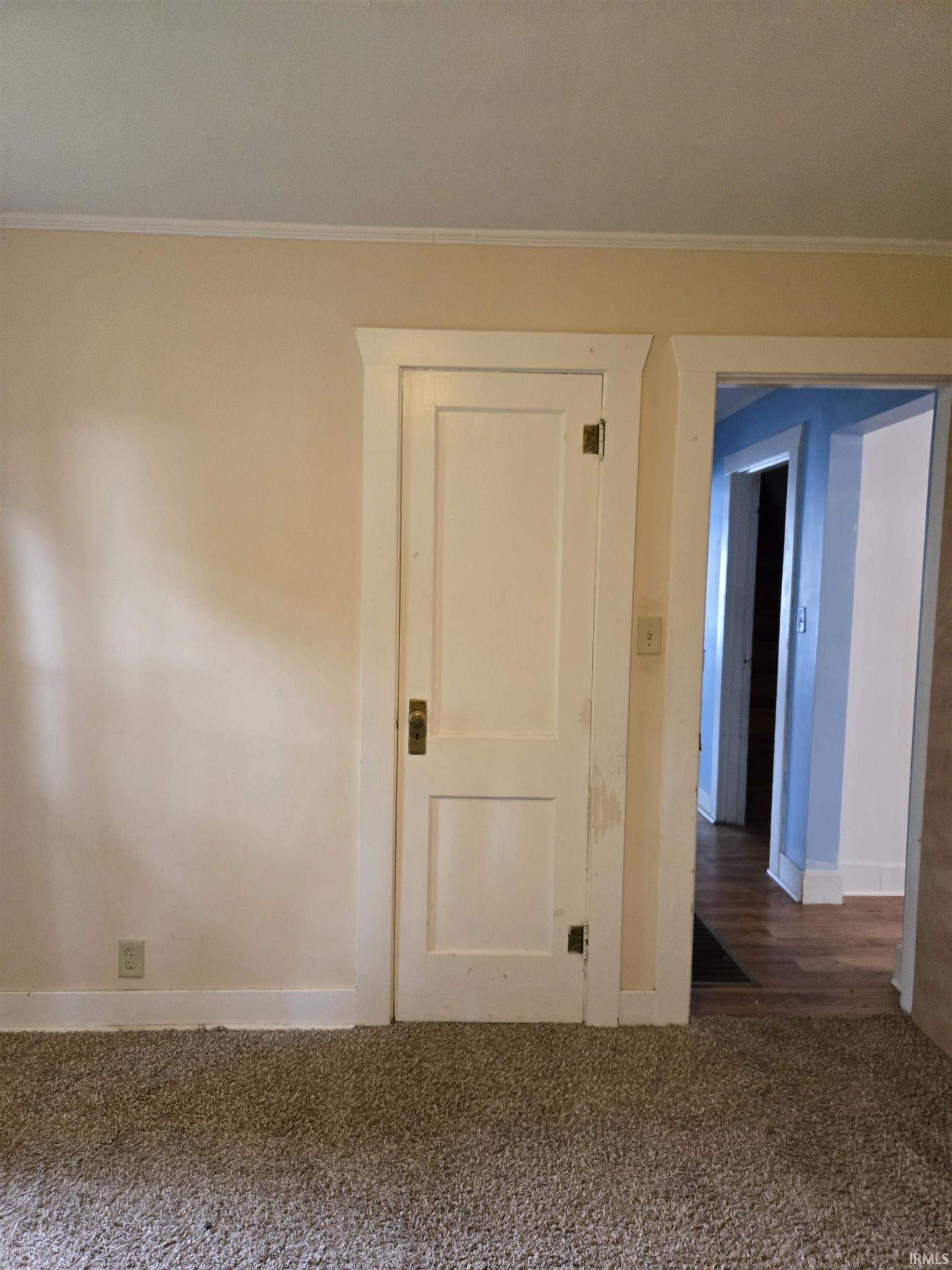 Homes for sale in Vincennes, IN | 910 Ridgeway Ave, Vincennes, IN 47591 | MLS# 202519577