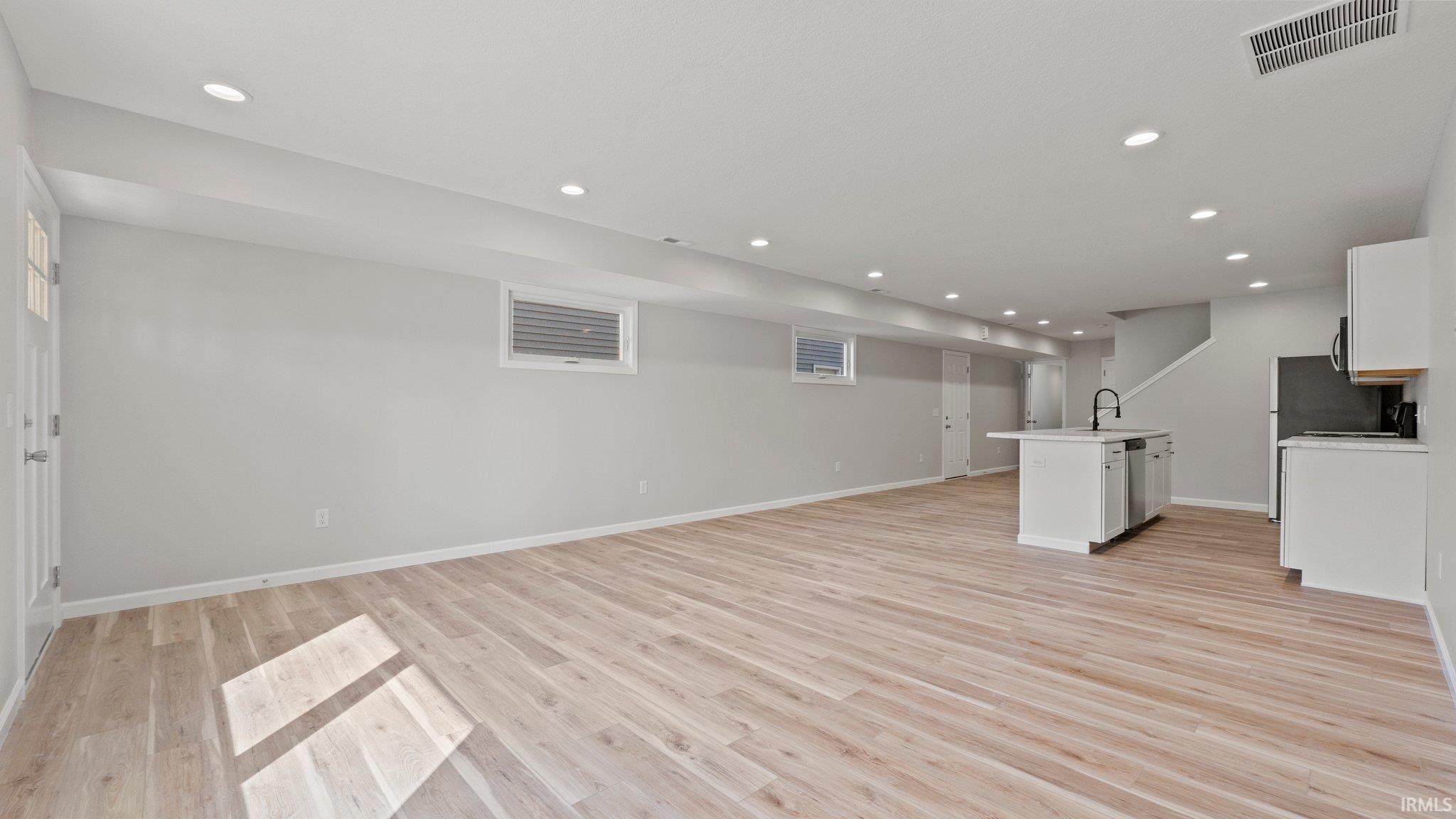 Photo 6 of 2501 S Hanna Street