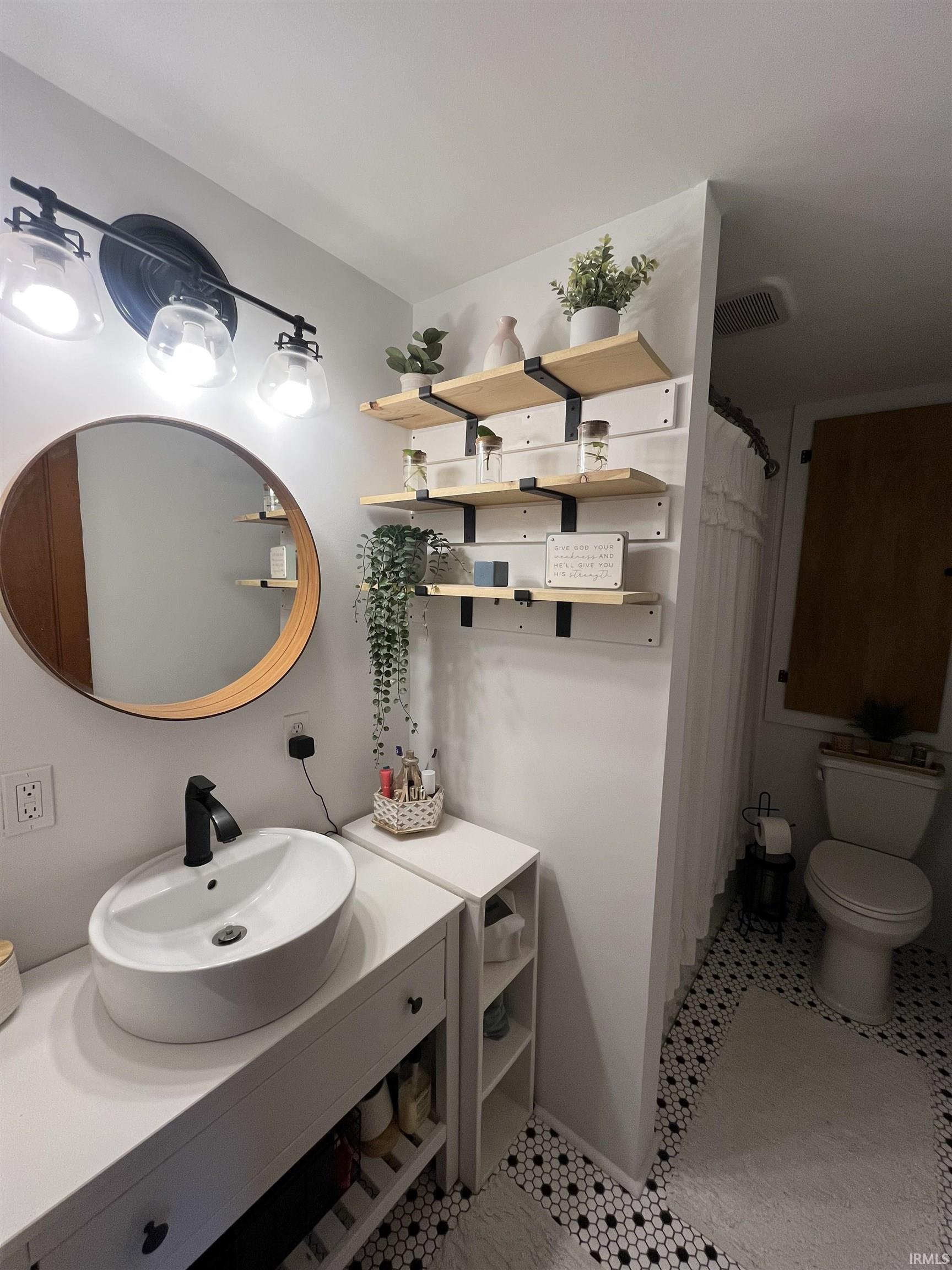 Photo 8 of 375 E Harrison Ave Avenue