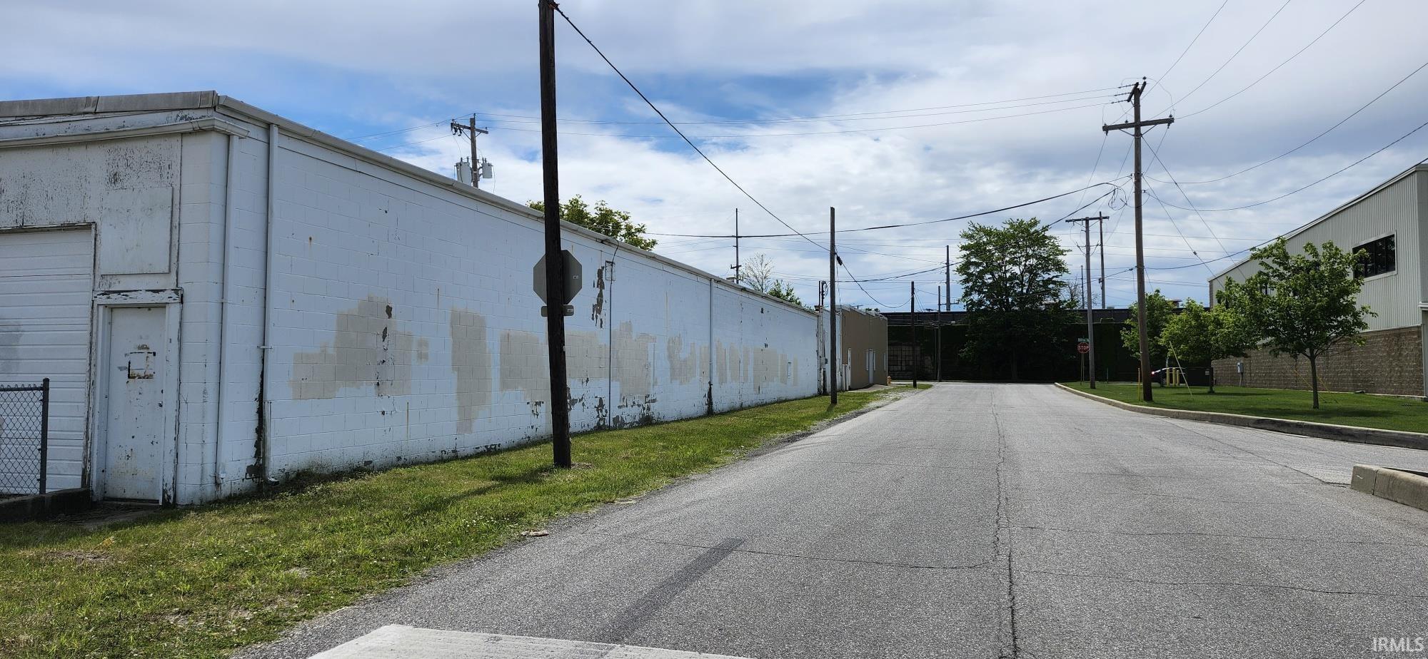 Photo 2 of 2026 Sterling Avenue