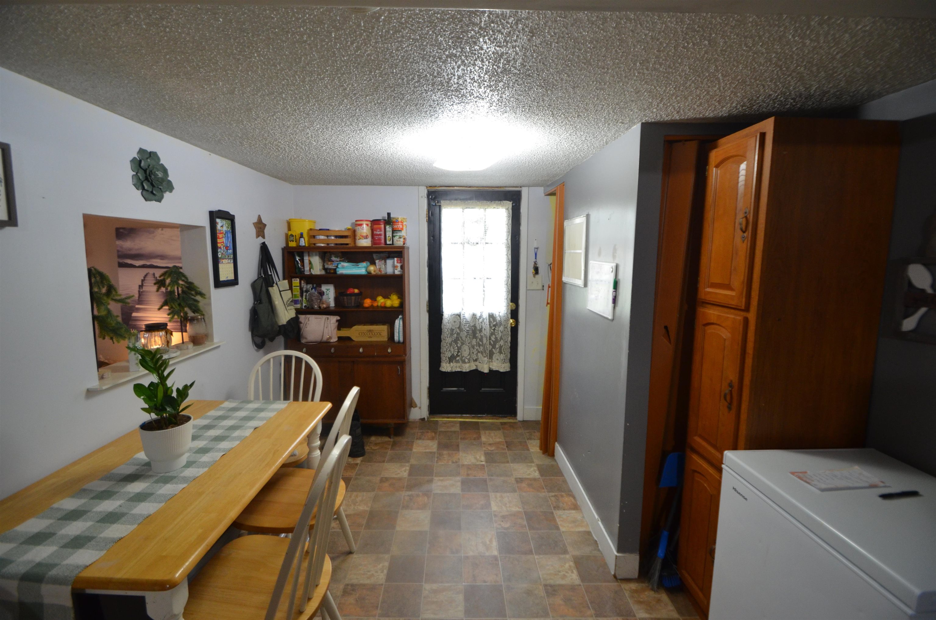 Photo 10 of 1541 Garfield Street