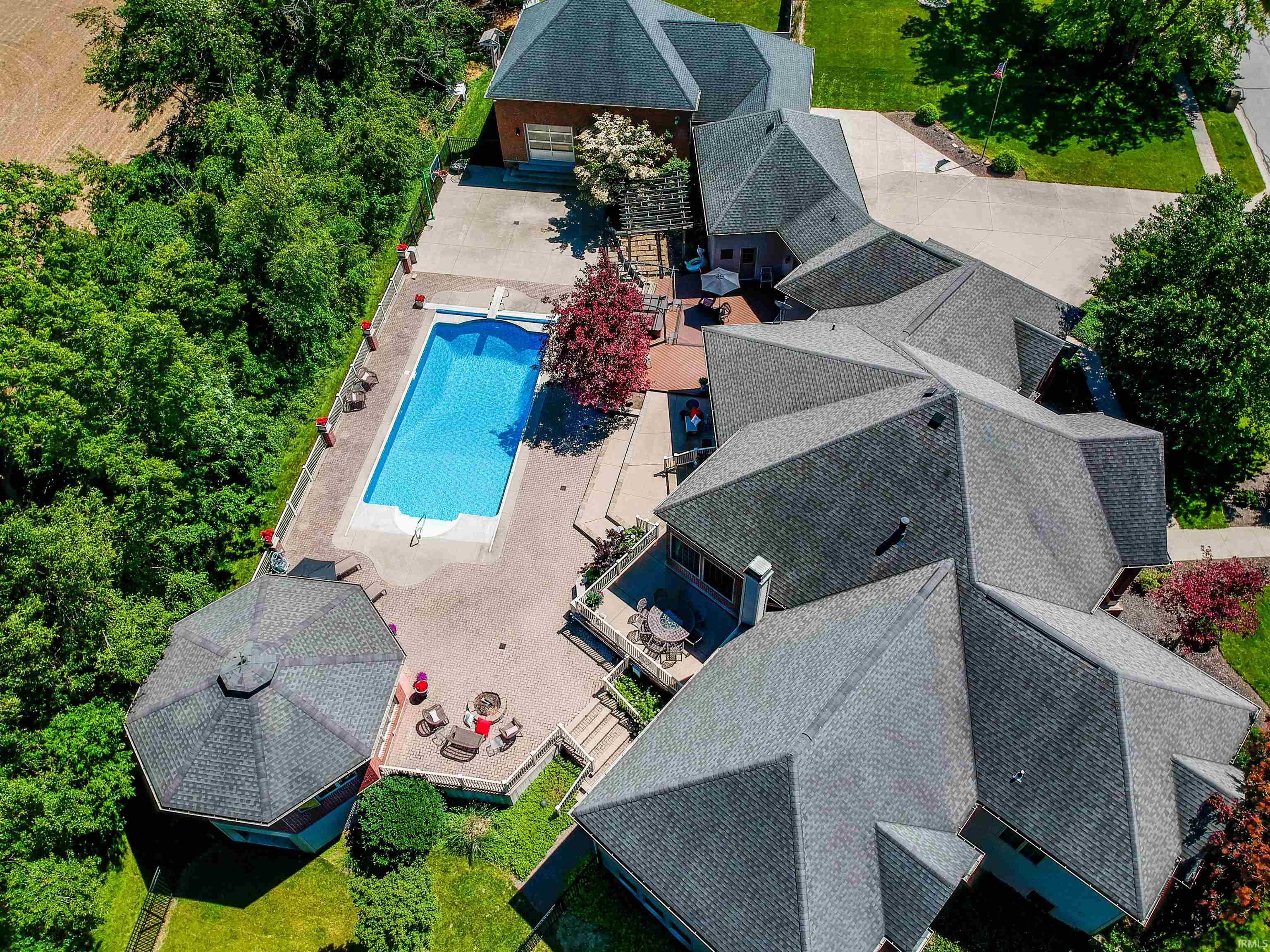 Homes for sale in Bremen, IN | 136 Tulip Cir, Bremen, IN 46506 | MLS# 202519804