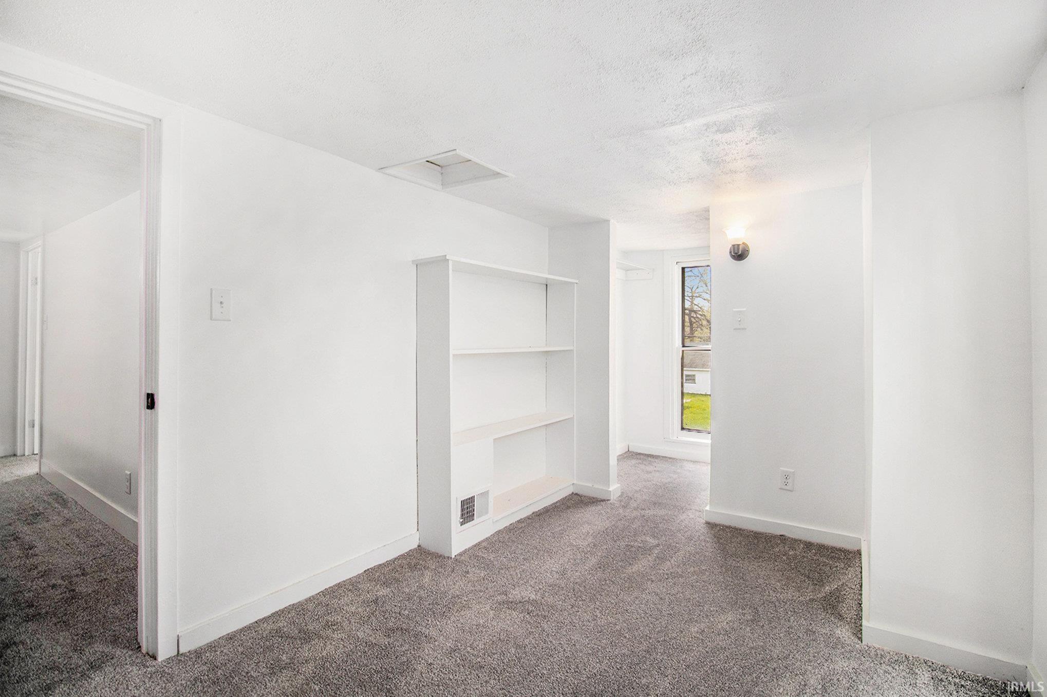 Photo 13 of 140 Nadel Avenue