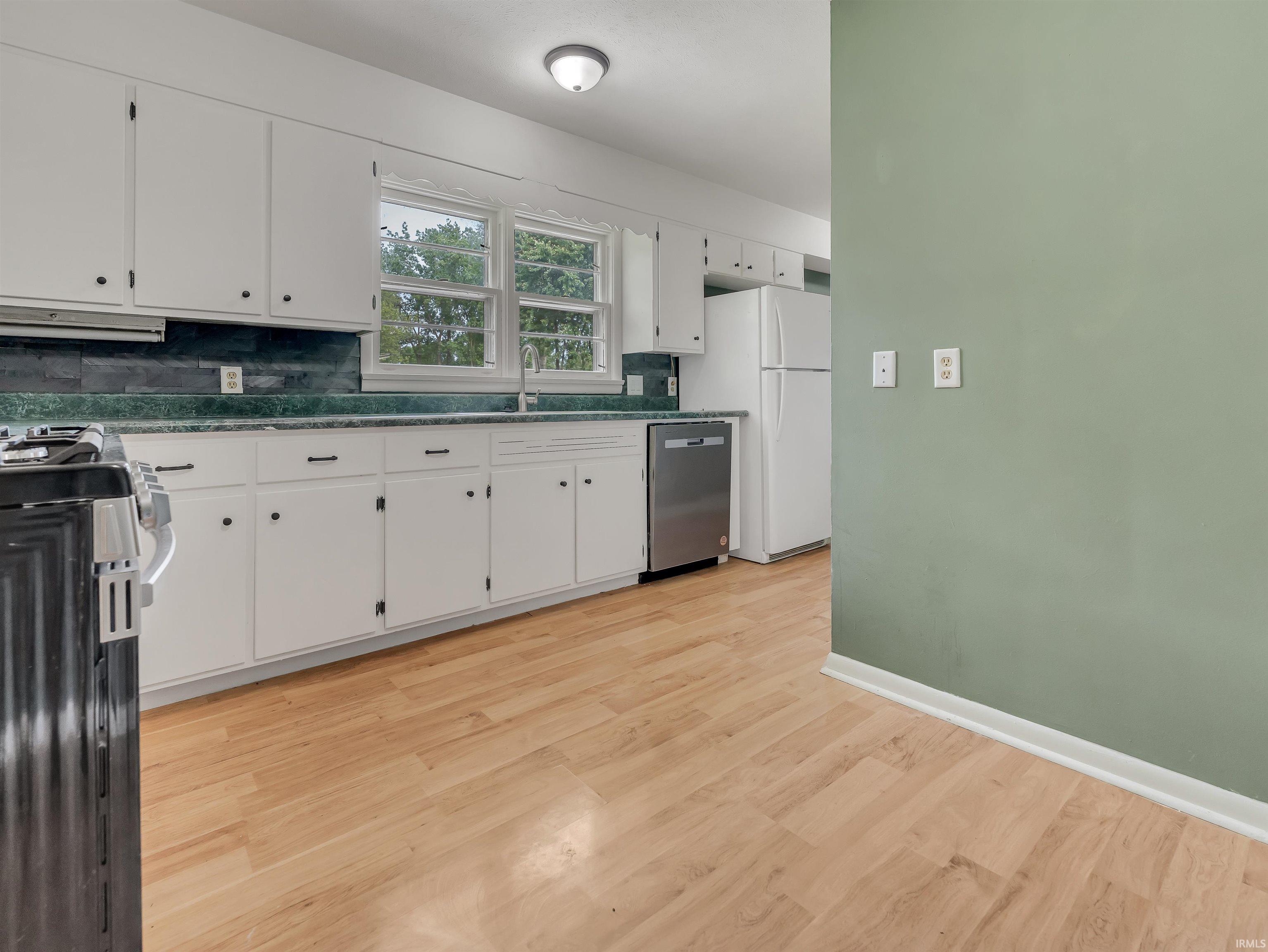 Photo 11 of 2425 Beineke Drive