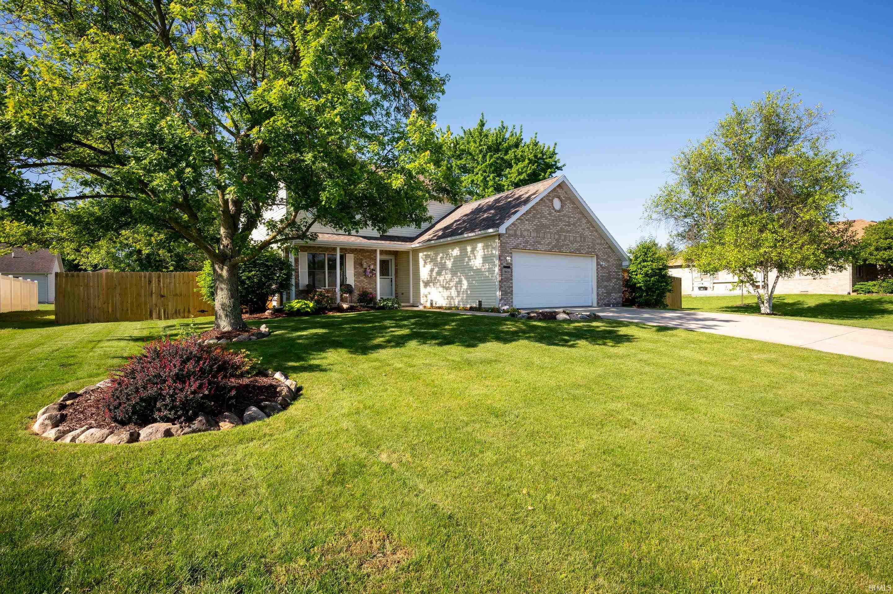 Homes for sale in Yorktown, IN | 7805 W Kennedy Pkwy, Yorktown, IN 47396 | MLS# 202520027