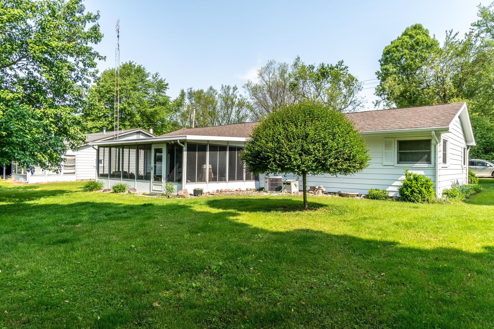 Photo 1 of 705 W Spring