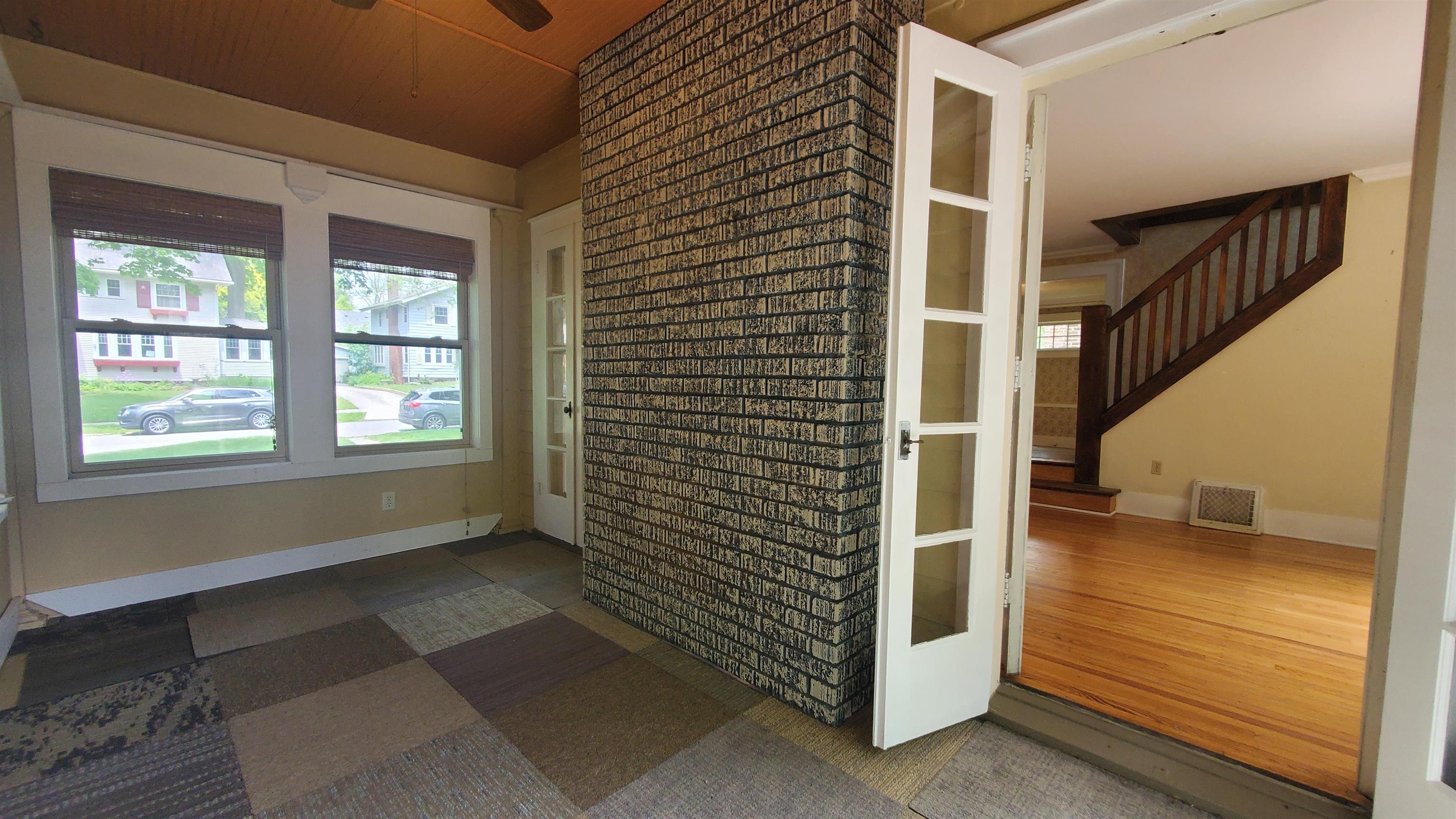Photo 10 of 447 Englewood Court