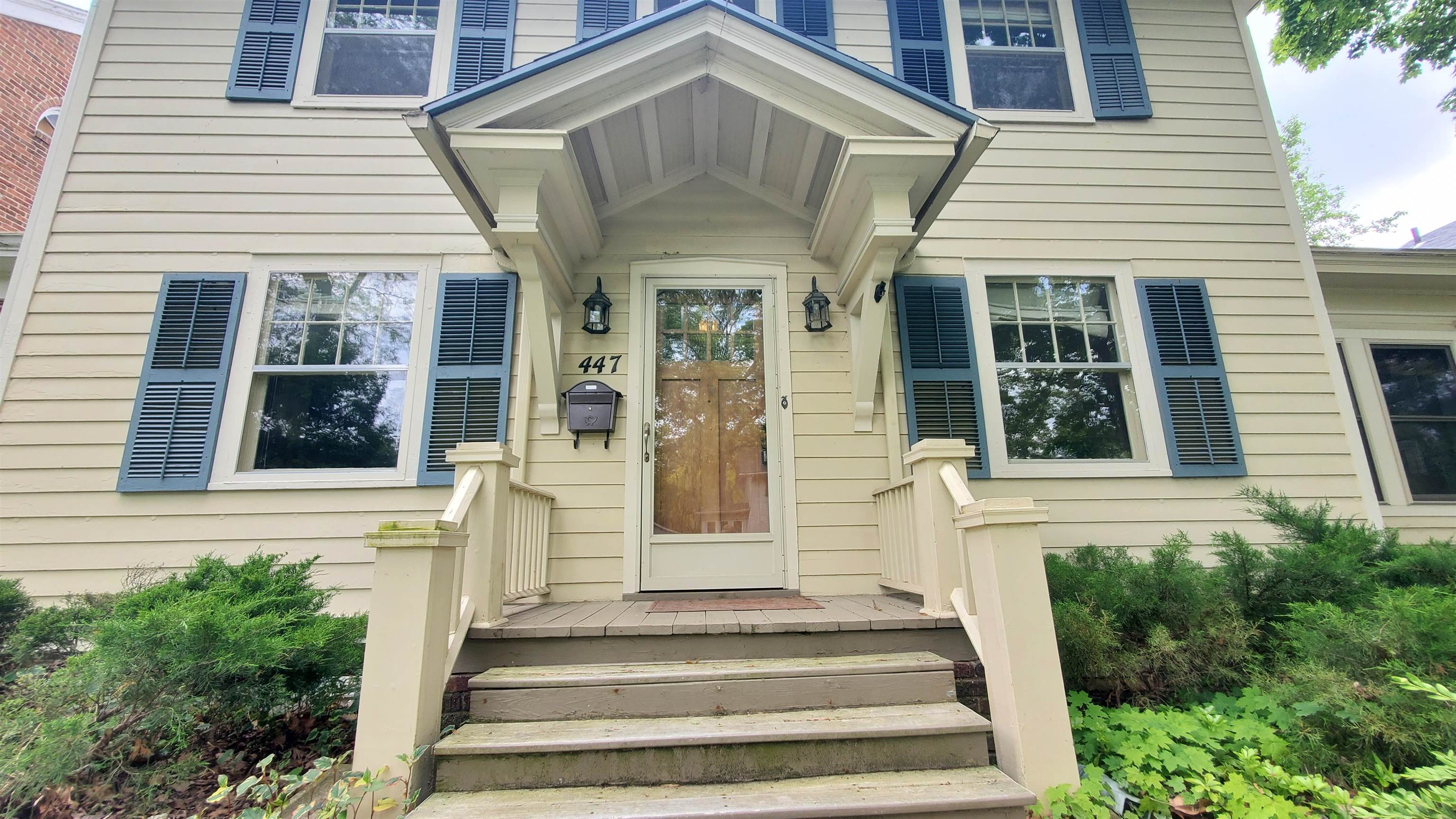 Photo 3 of 447 Englewood Court