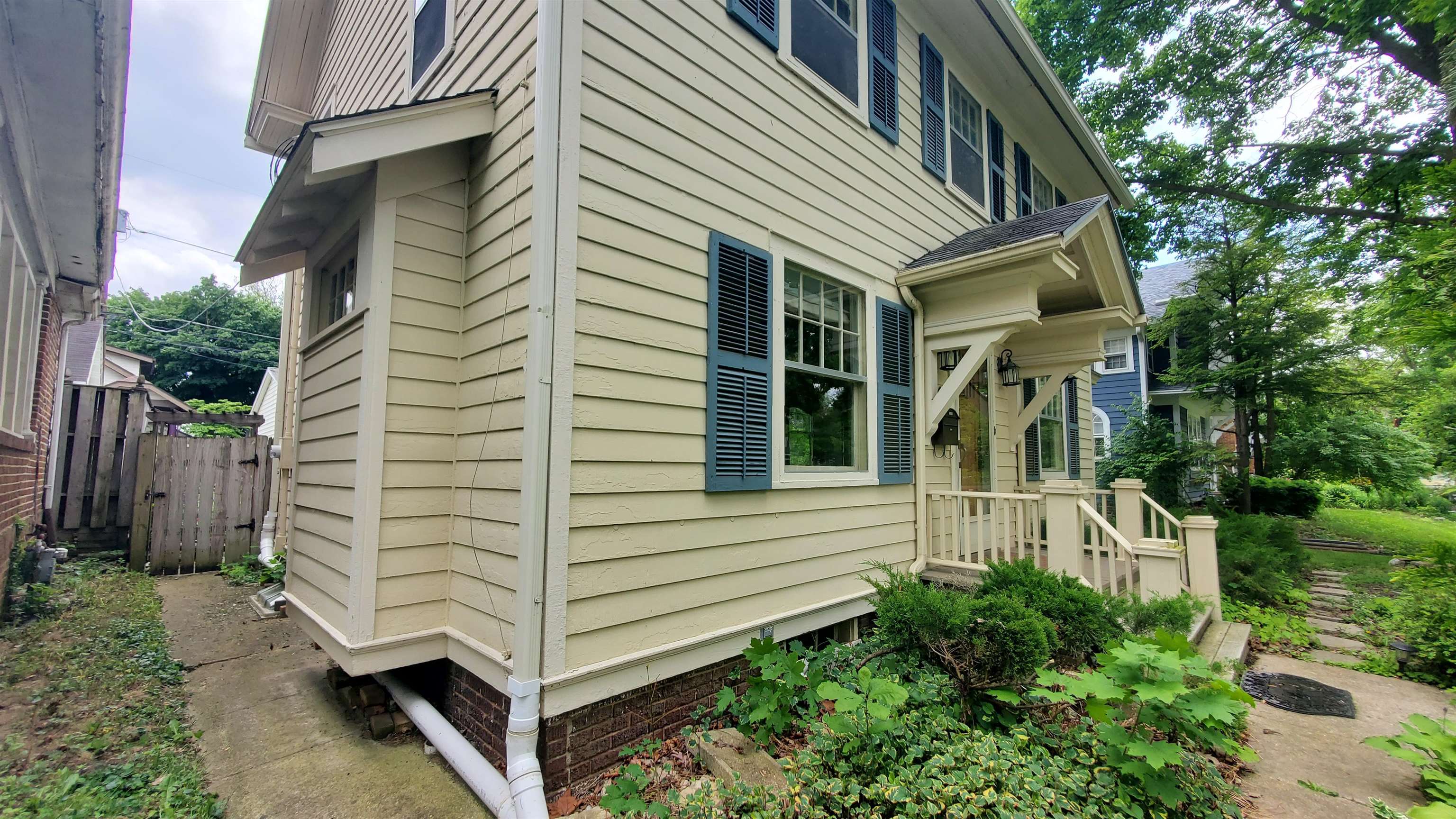 Photo 31 of 447 Englewood Court