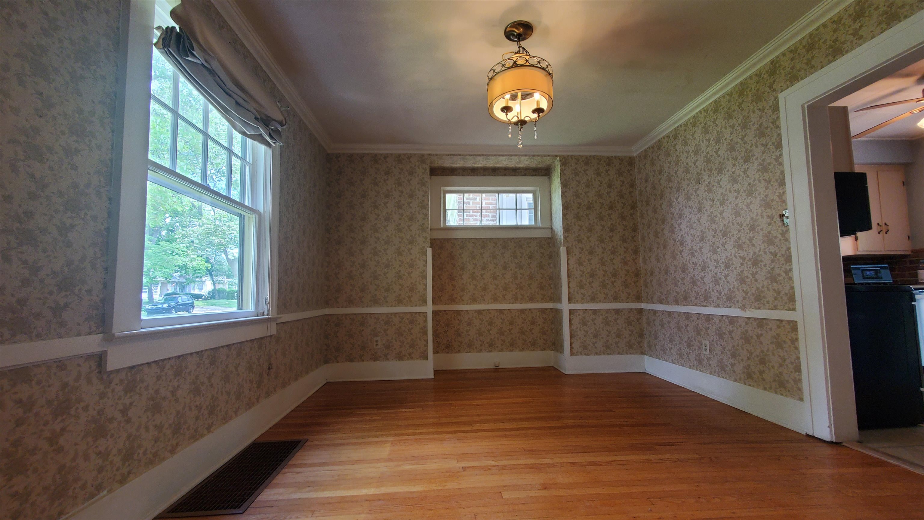 Photo 7 of 447 Englewood Court